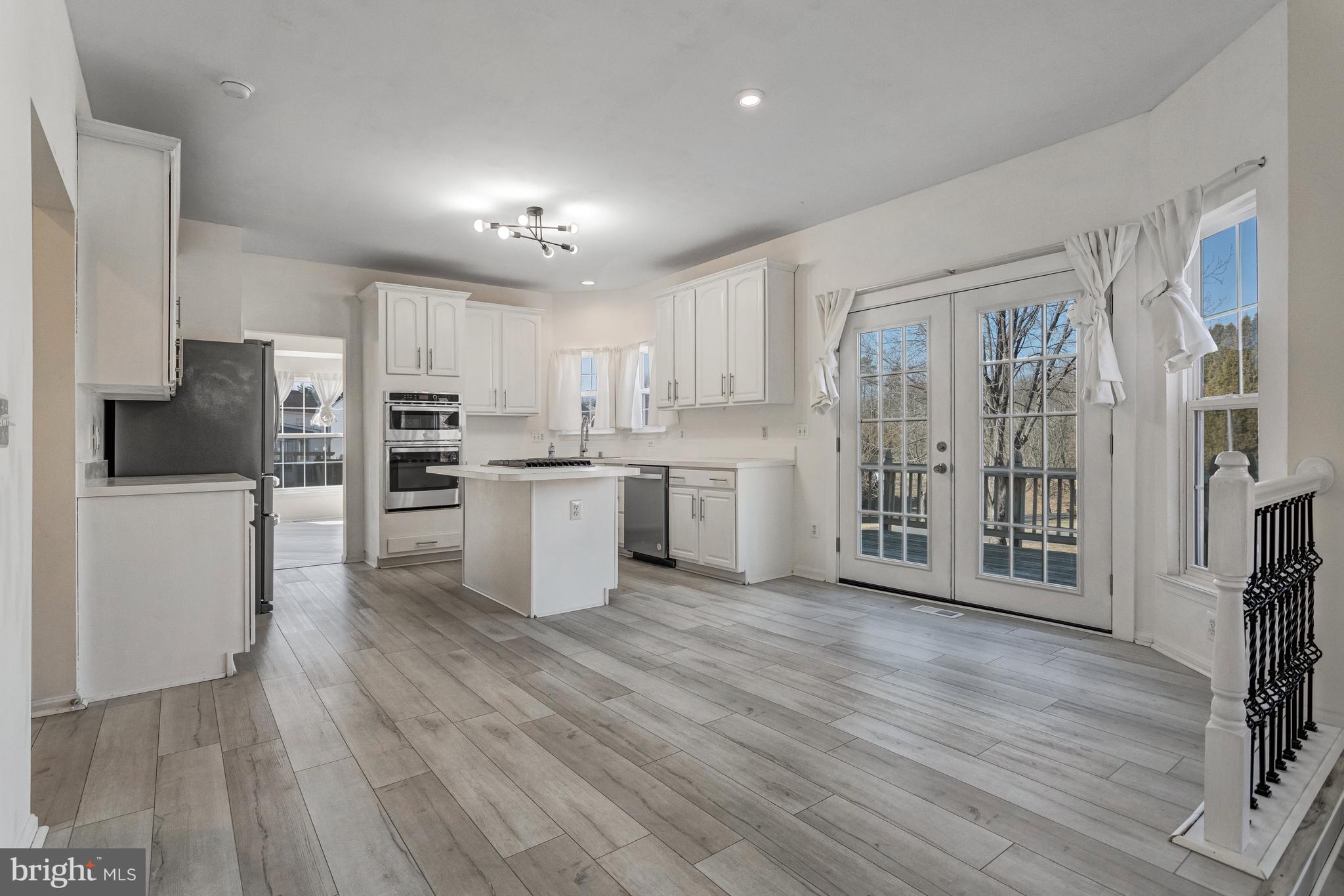 PERRY FARMS - Residential Lease