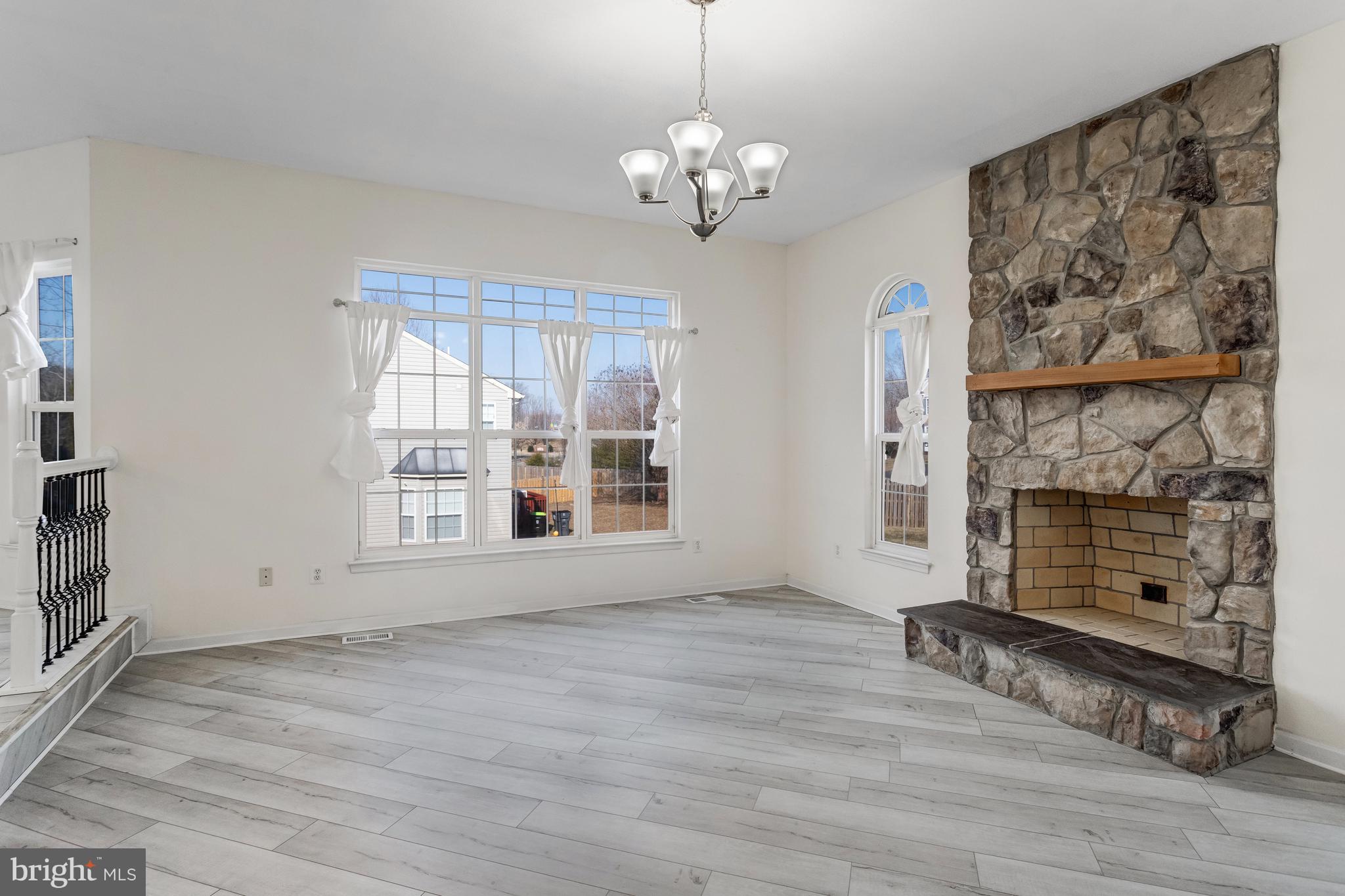 PERRY FARMS - Residential Lease