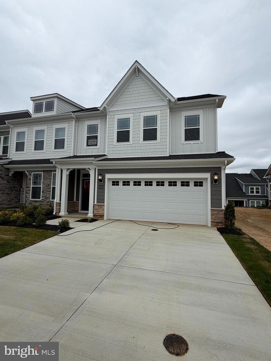 2 Car Garage, 3 Bed 2.5 Bath, New luxury Lafayette Model by Lennar at the Parklands 55+