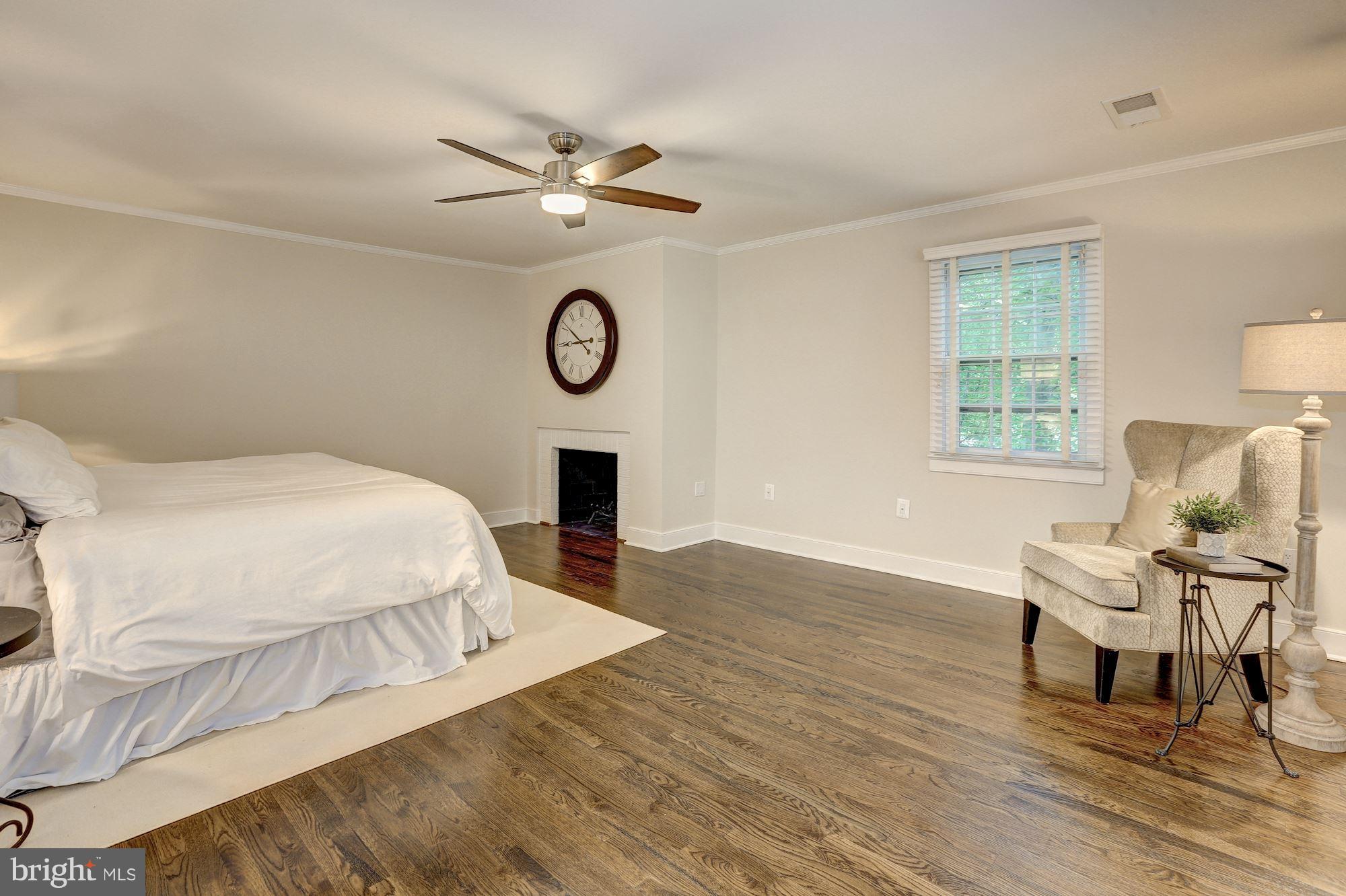 RIVER OAKS - Residential