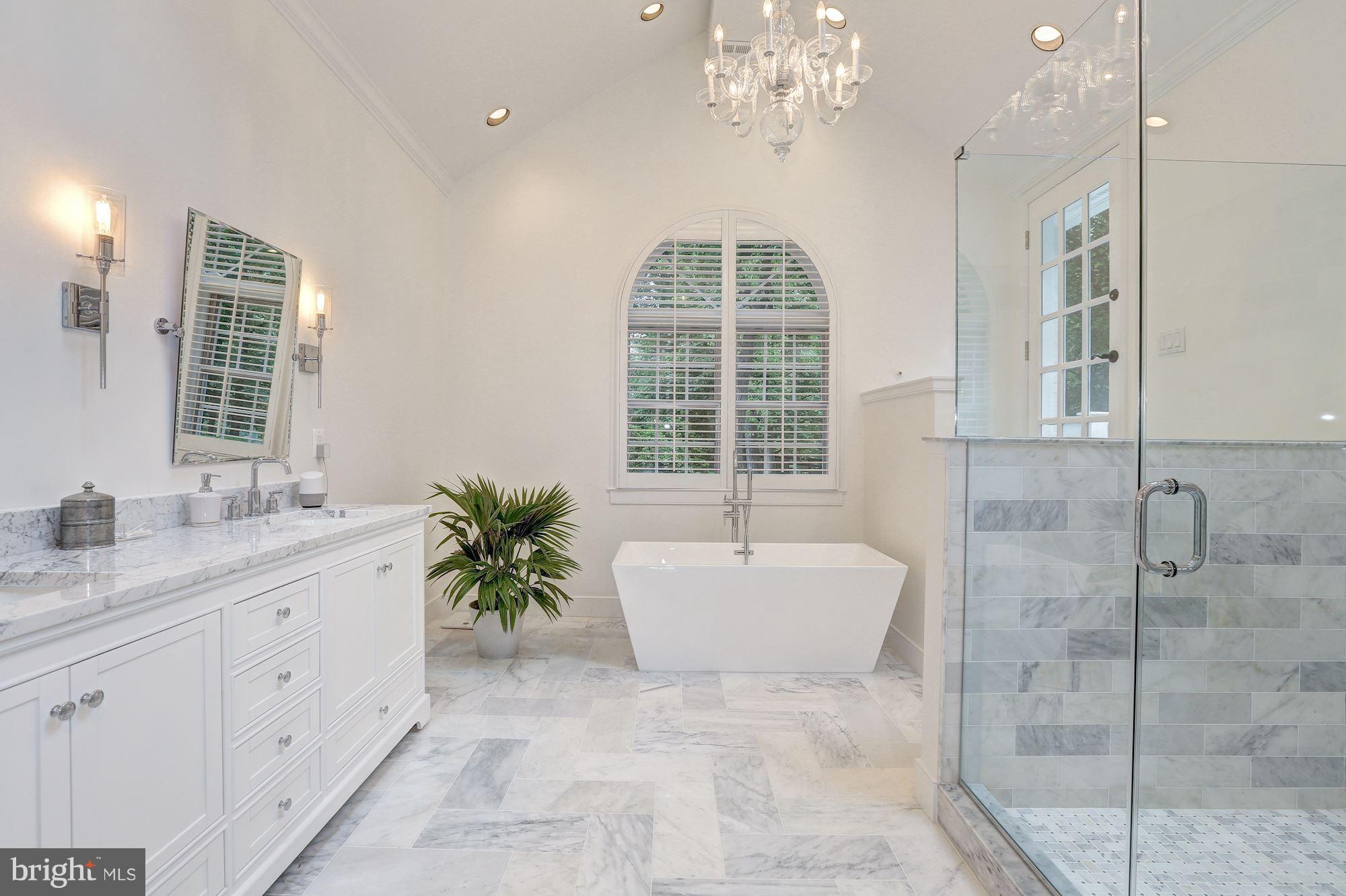 RIVER OAKS - Residential