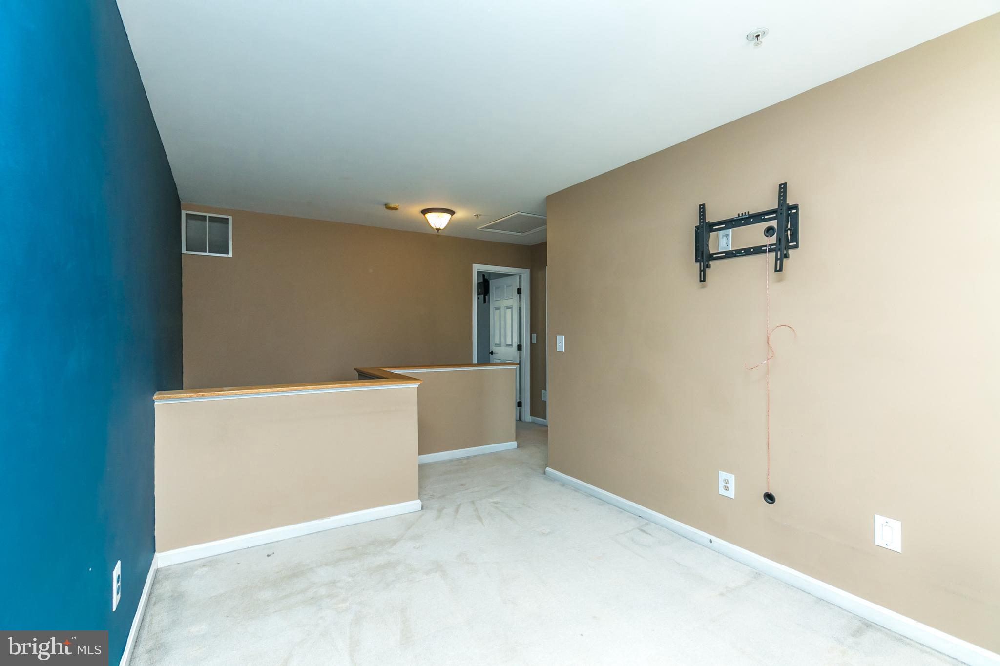 GREENSPRING OVERLOOK - Residential