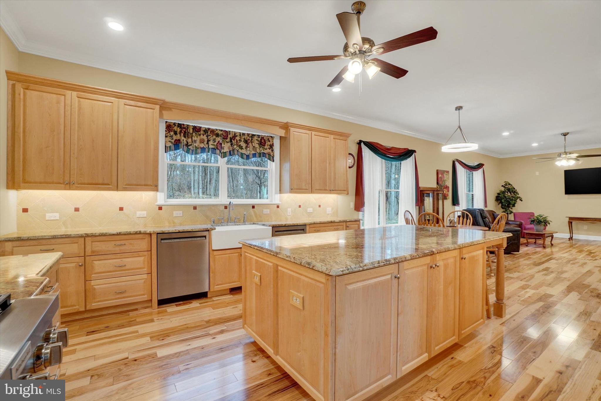 SENTRY WOODS - Residential