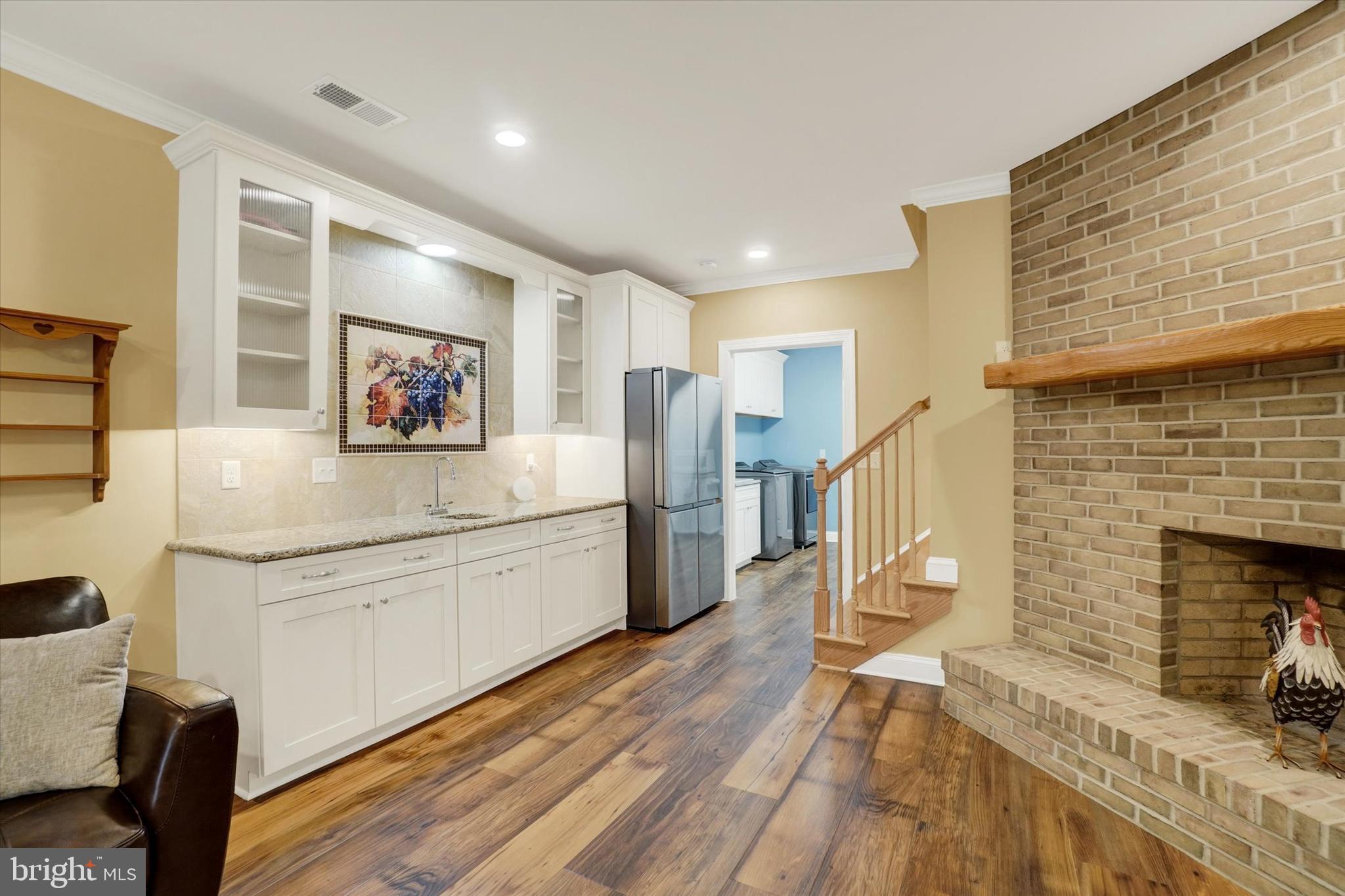 SENTRY WOODS - Residential