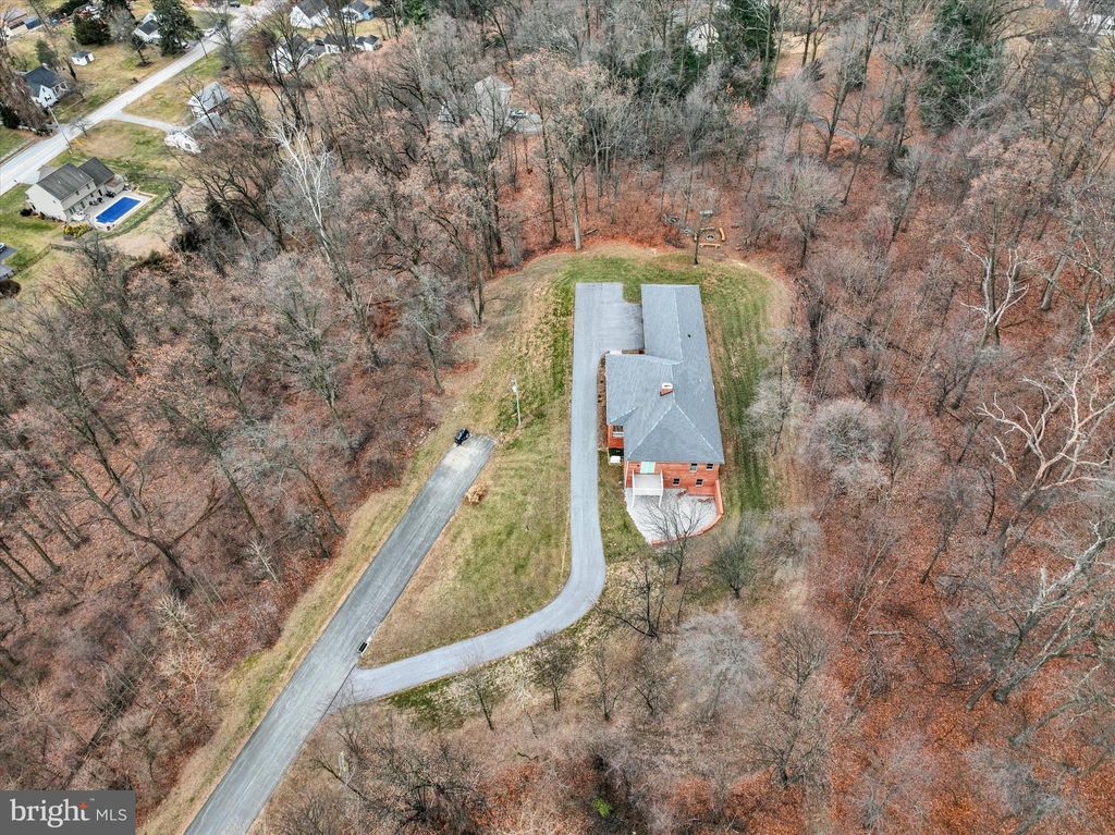 Photo of 3833 Pleasant Valley Road, YORK, PA 17406 (MLS # PAYK2095632)