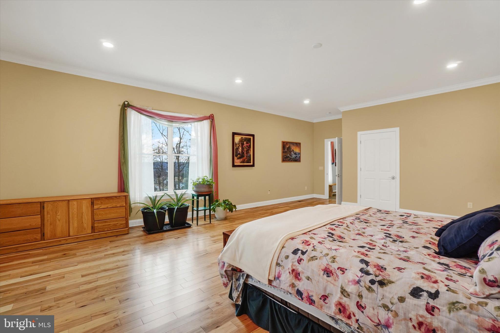 SENTRY WOODS - Residential