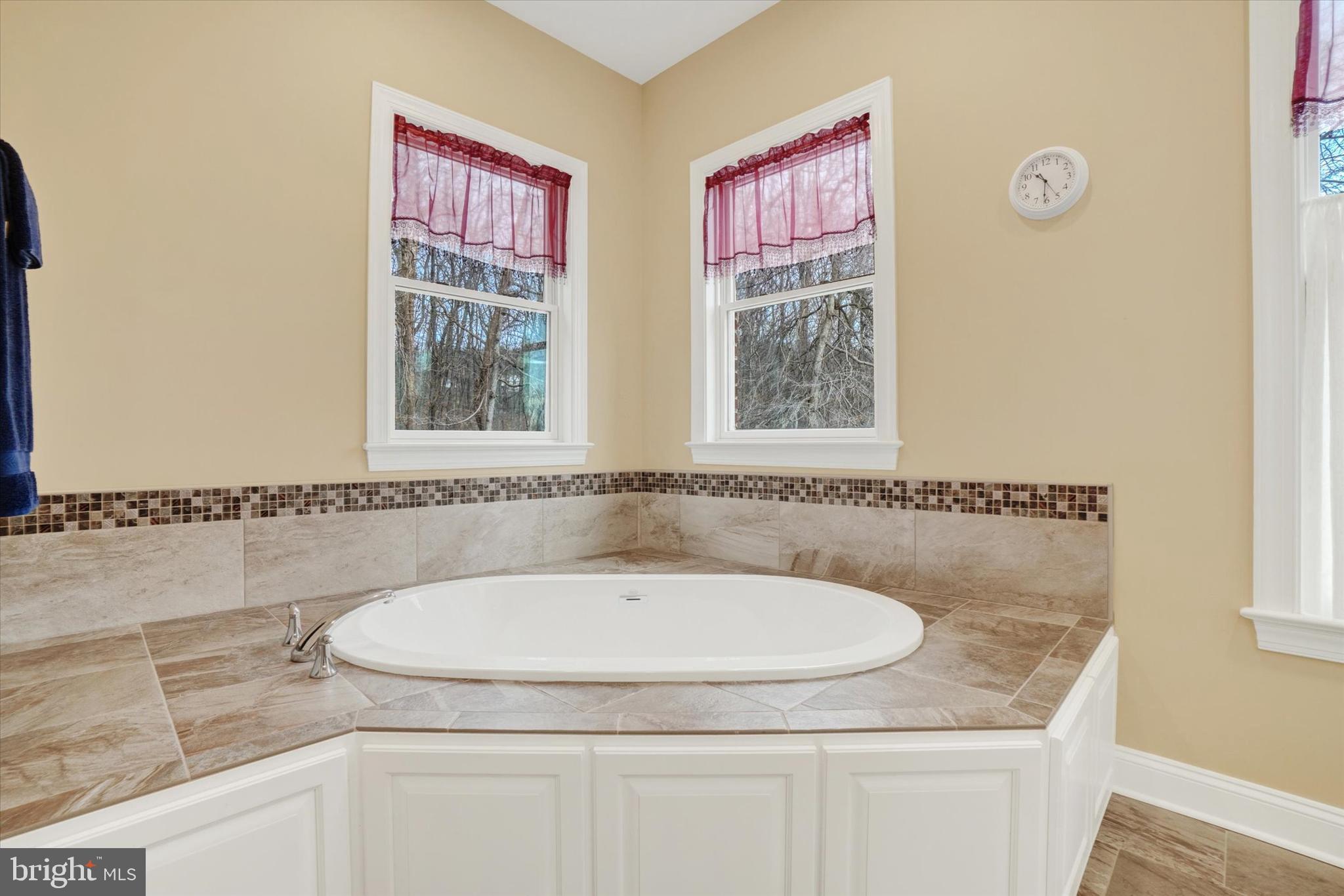 SENTRY WOODS - Residential