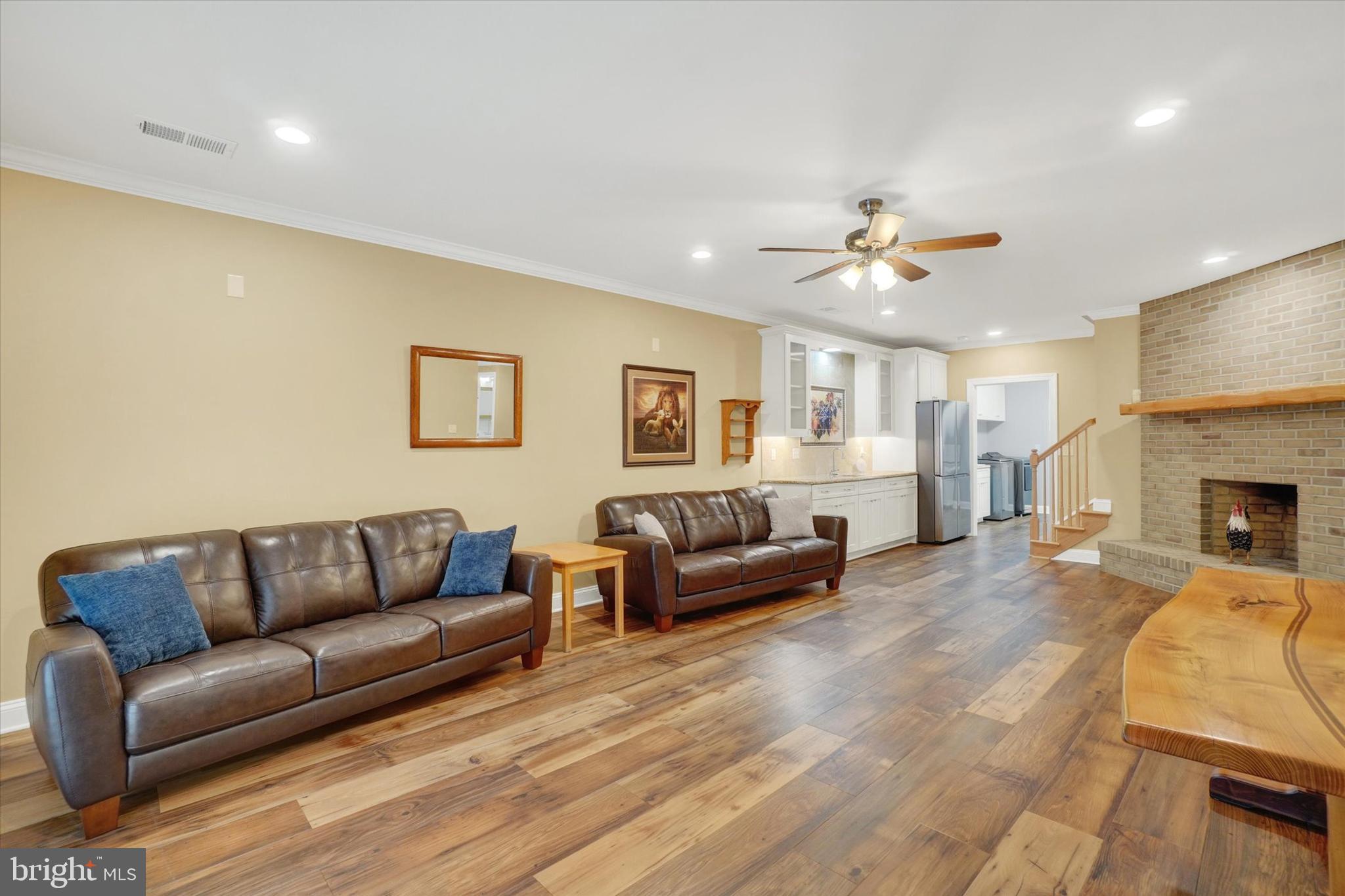 SENTRY WOODS - Residential