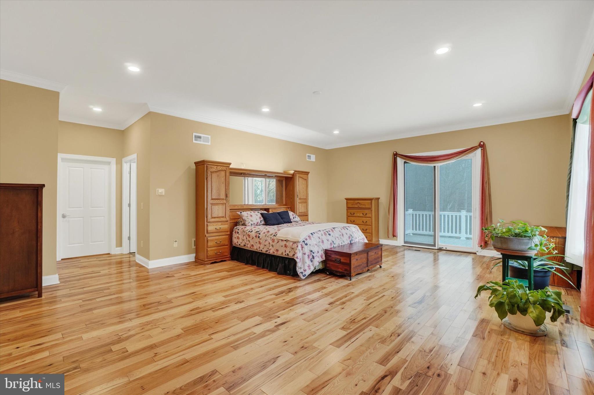 SENTRY WOODS - Residential