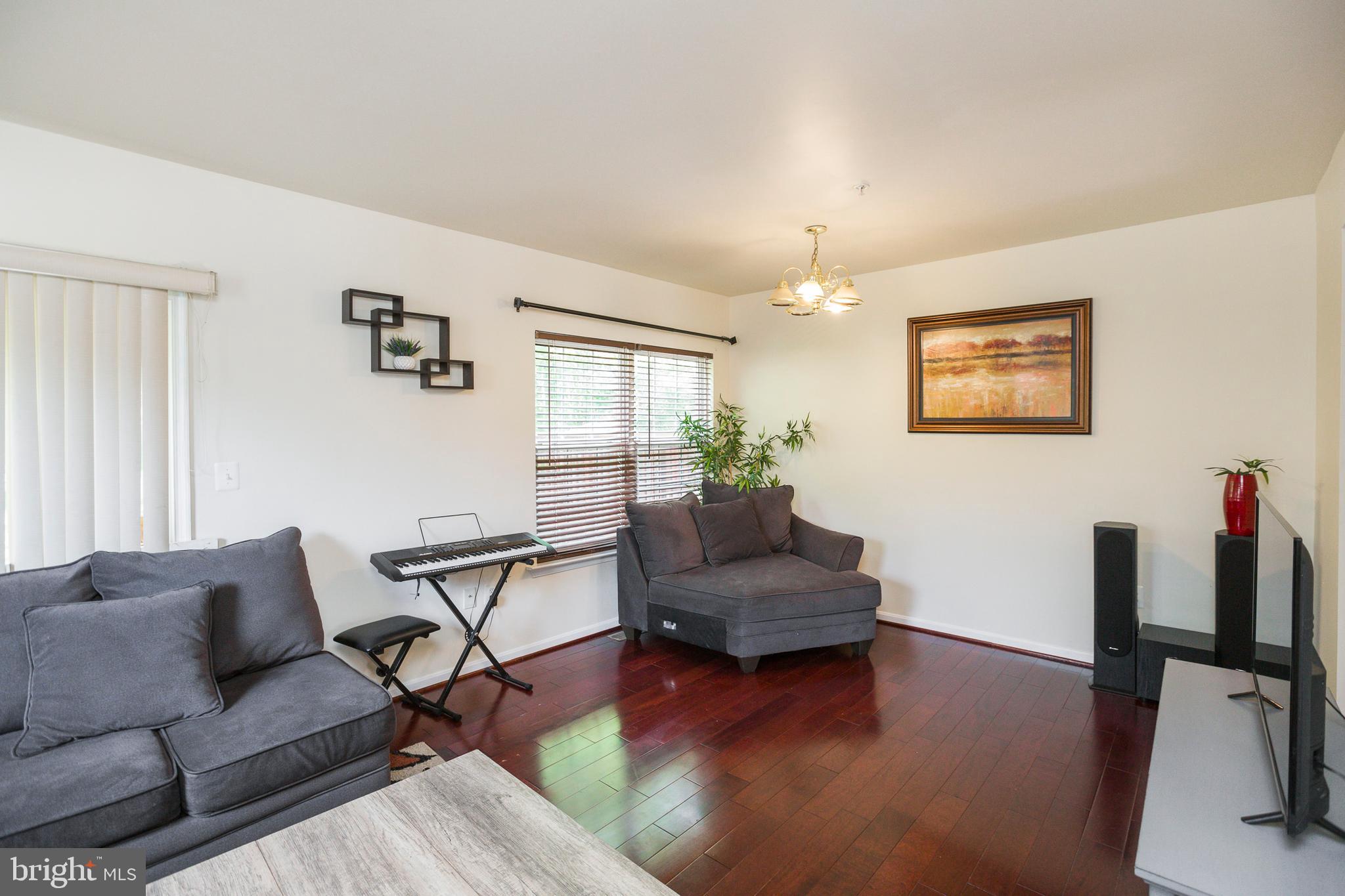 TEMPLE PLAZA - Residential