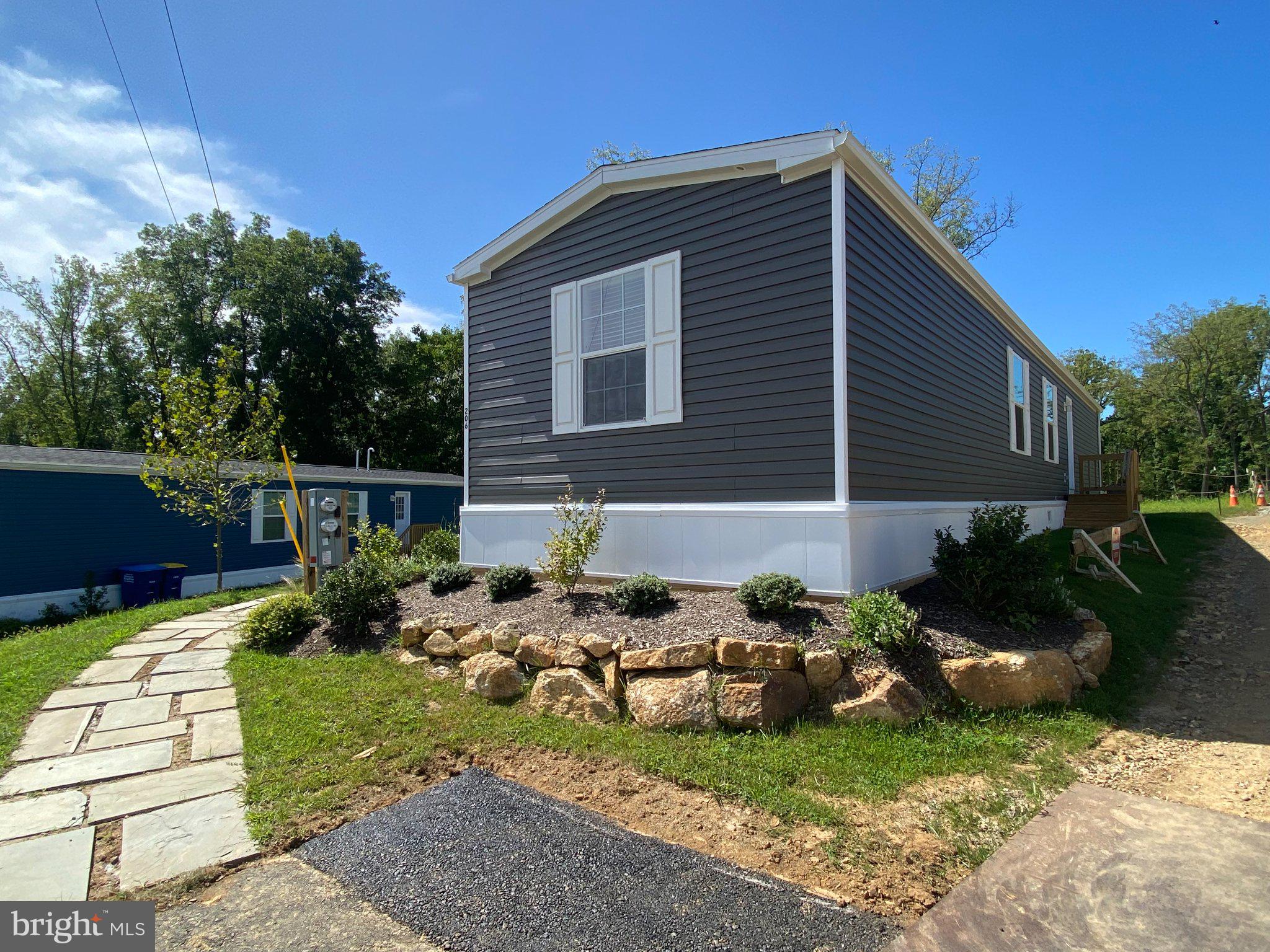 2140 HORSESHOE PARK