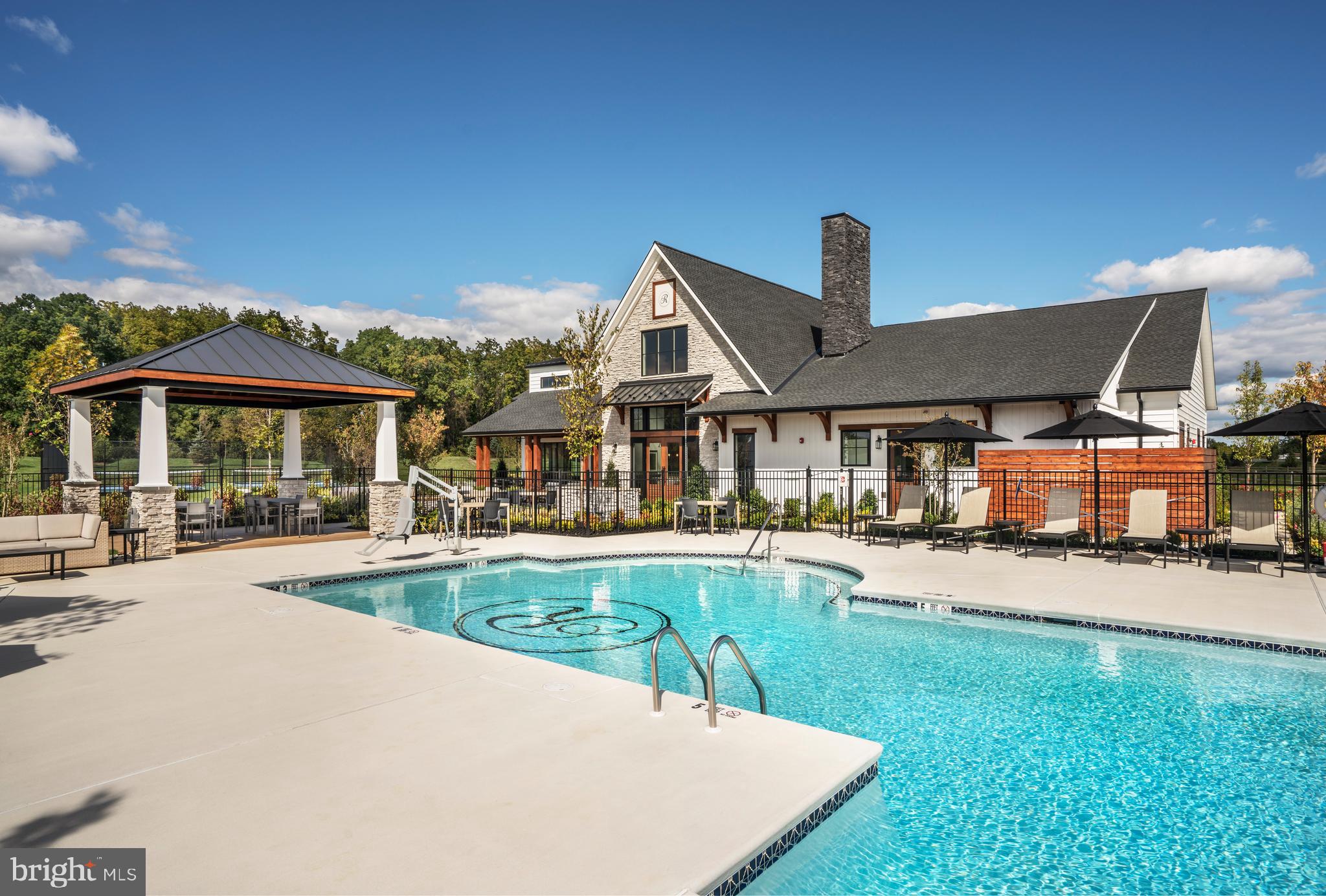 REGENCY AT CREEKSIDE MEADOWS - Residential