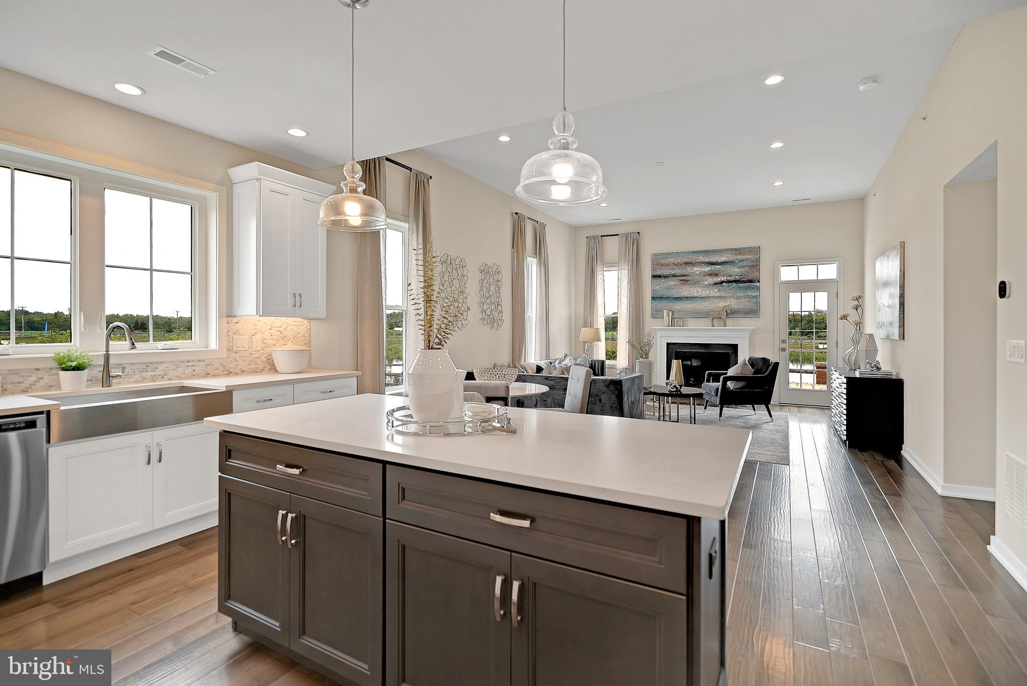 REGENCY AT CREEKSIDE MEADOWS - Residential