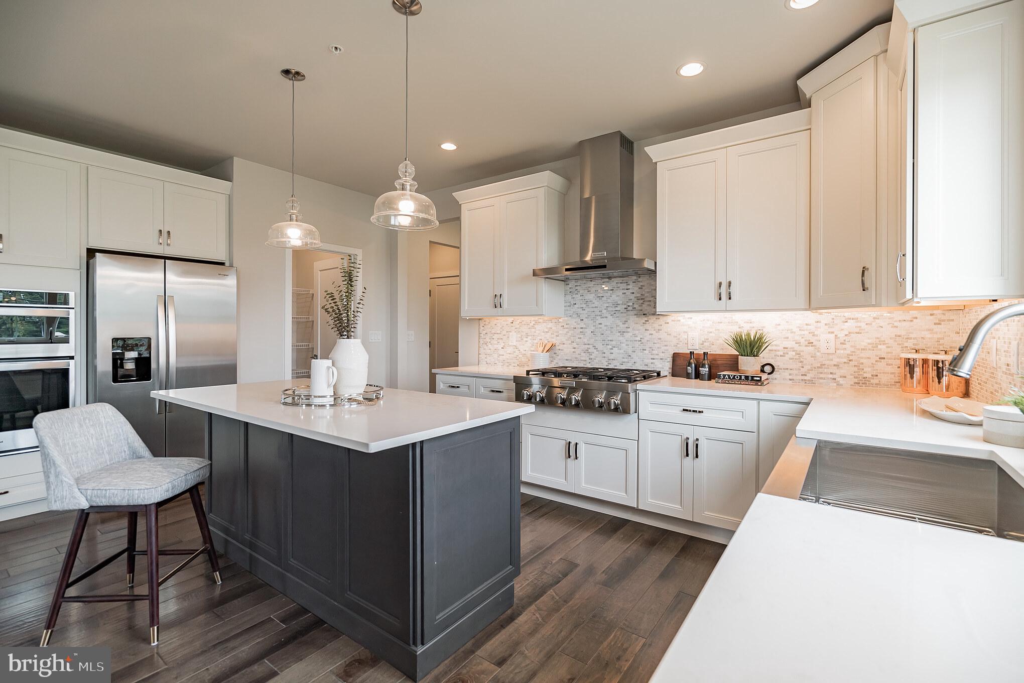 REGENCY AT CREEKSIDE MEADOWS - Residential