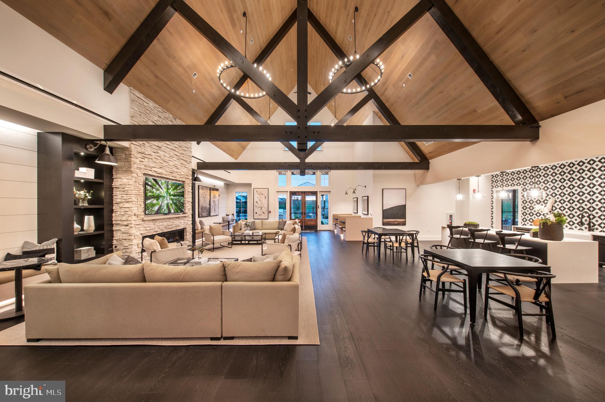 REGENCY AT CREEKSIDE MEADOWS - Residential