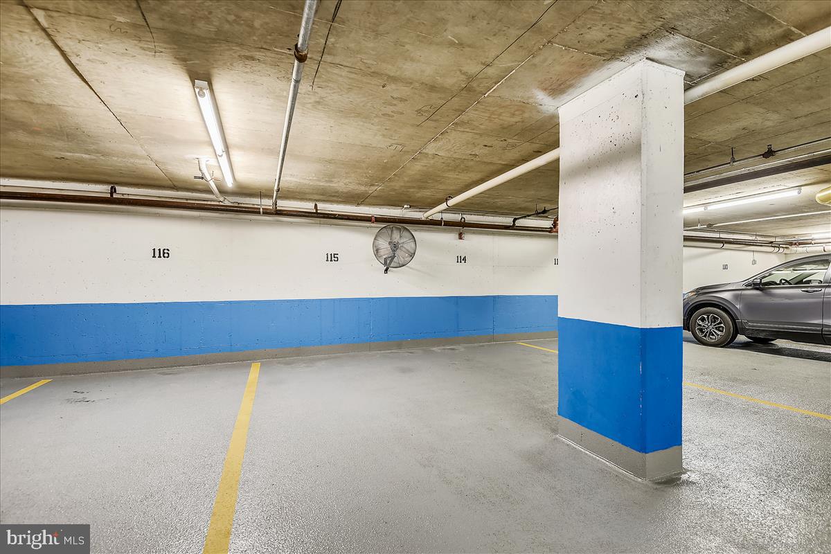 VIRGINIA SQUARE - Residential