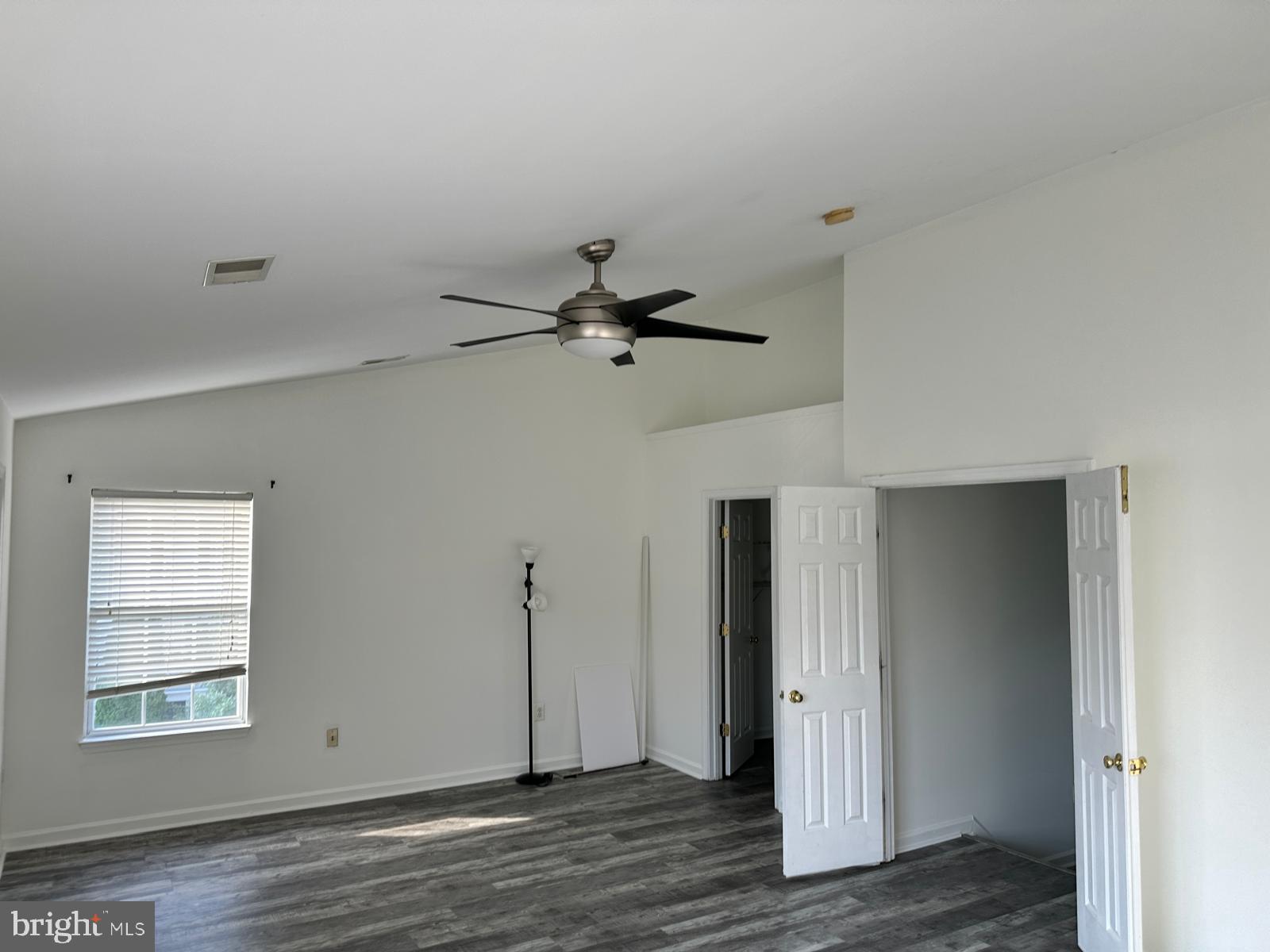 MCNAIR FARMS LANDBAY - Residential Lease