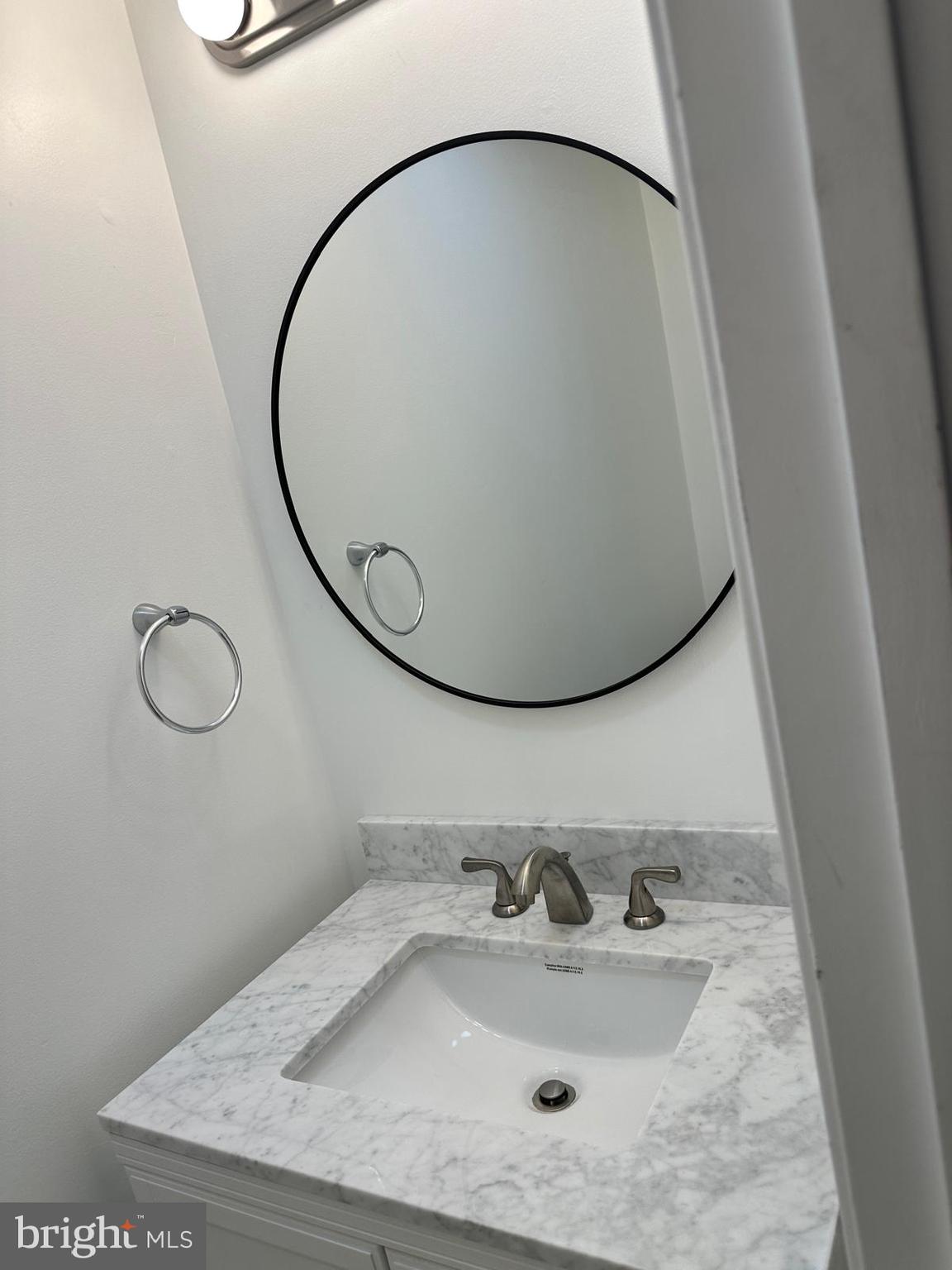 MCNAIR FARMS LANDBAY - Residential Lease