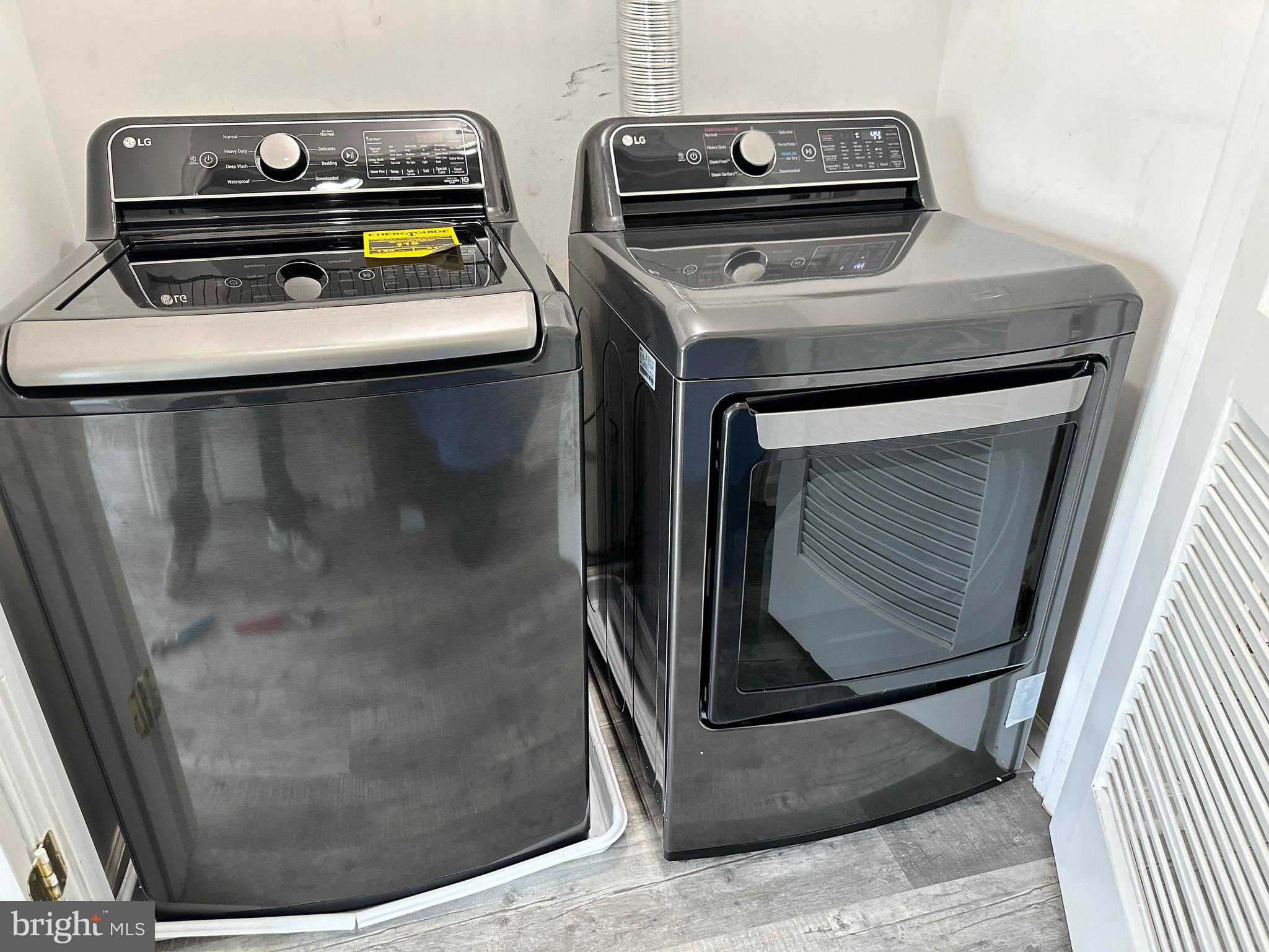 MCNAIR FARMS LANDBAY - Residential Lease