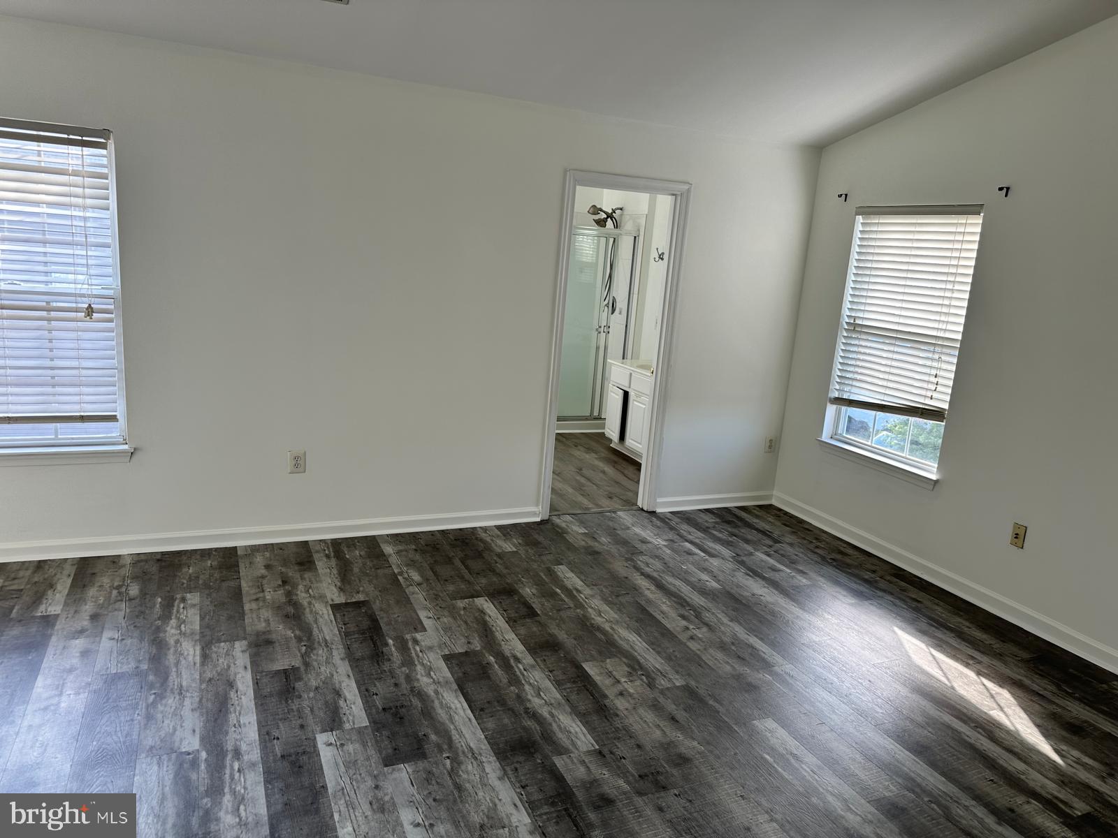 MCNAIR FARMS LANDBAY - Residential Lease