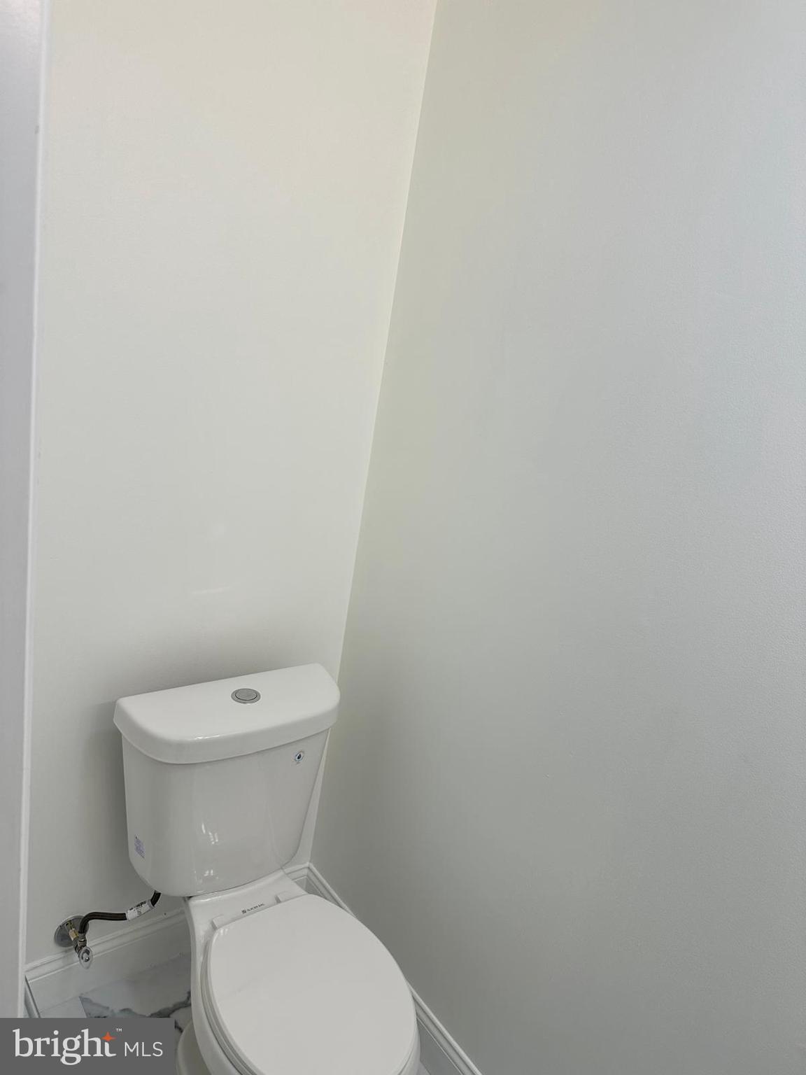 MCNAIR FARMS LANDBAY - Residential Lease