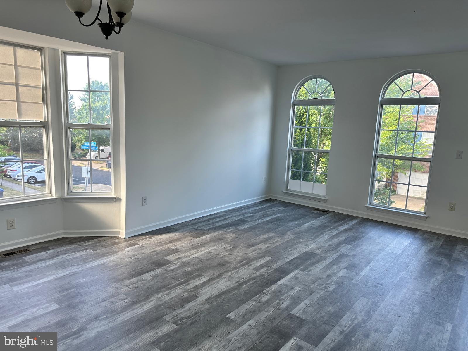 MCNAIR FARMS LANDBAY - Residential Lease