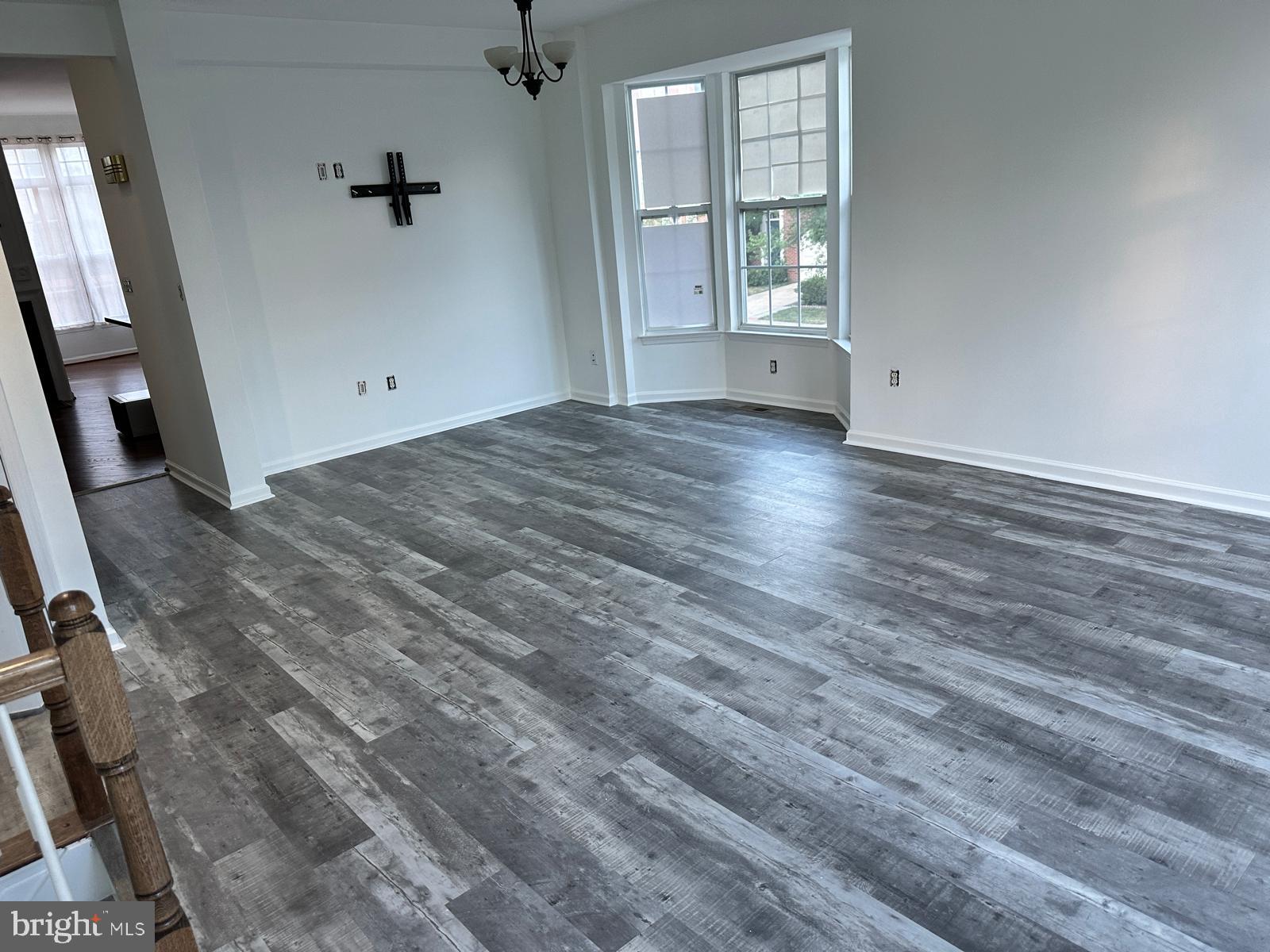 MCNAIR FARMS LANDBAY - Residential Lease