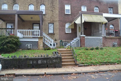 7042 Clinton Road, Upper Darby, PA MLS: PADE2103484