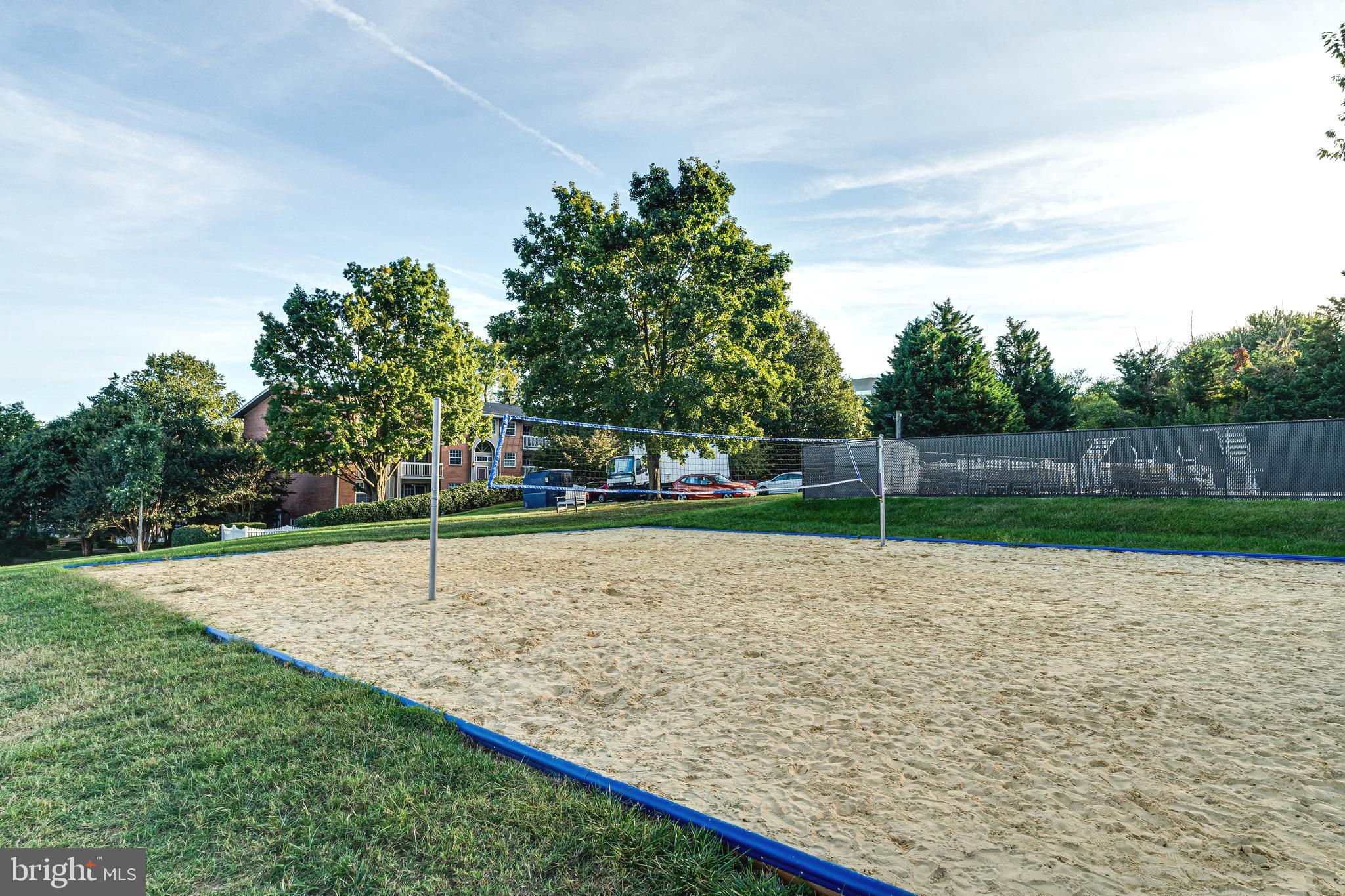 MC LEAN CHASE - Residential