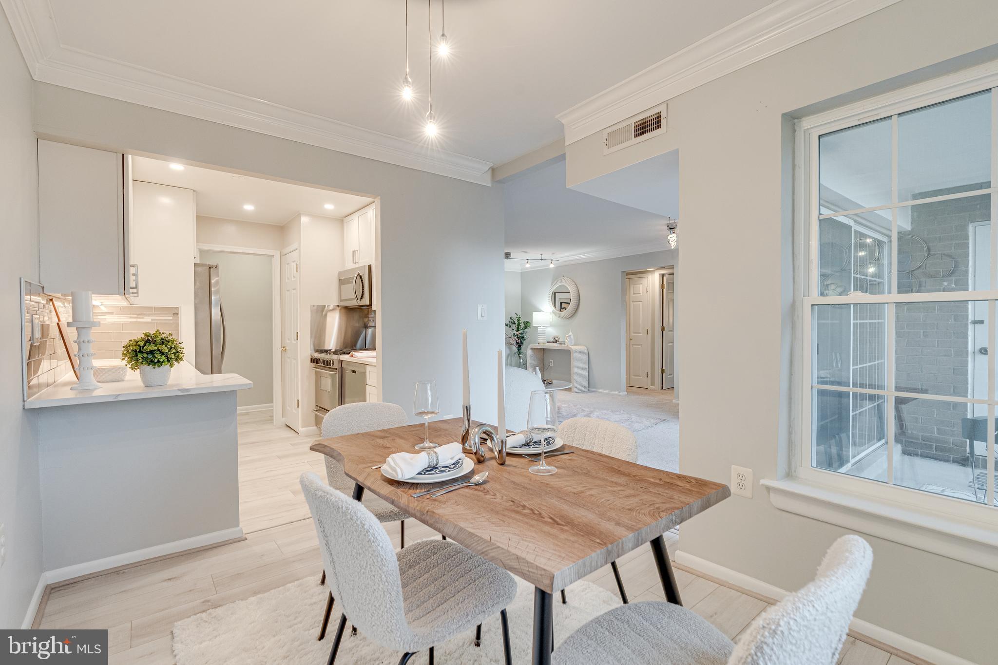 MC LEAN CHASE - Residential