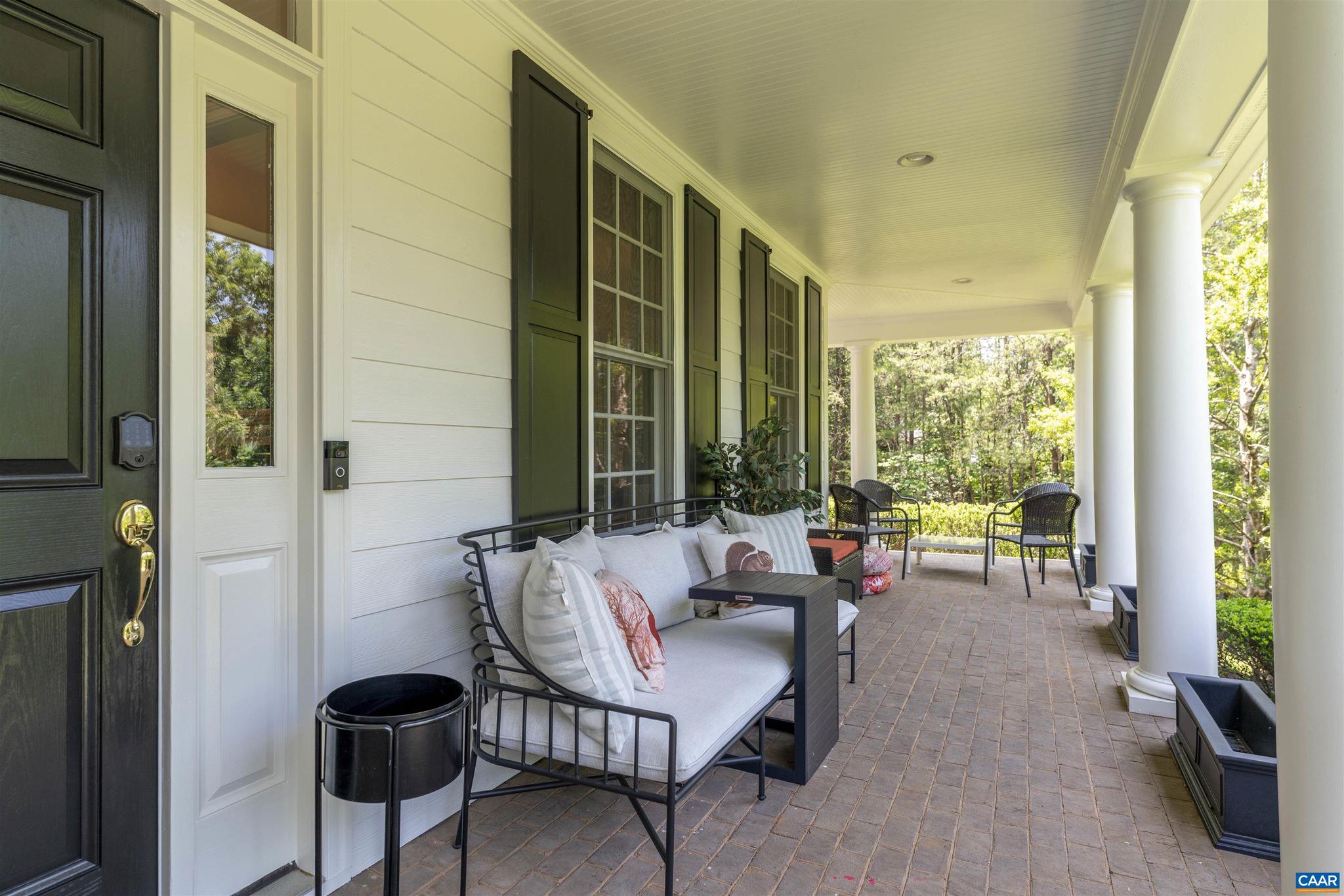 WALNUT HILLS - Residential