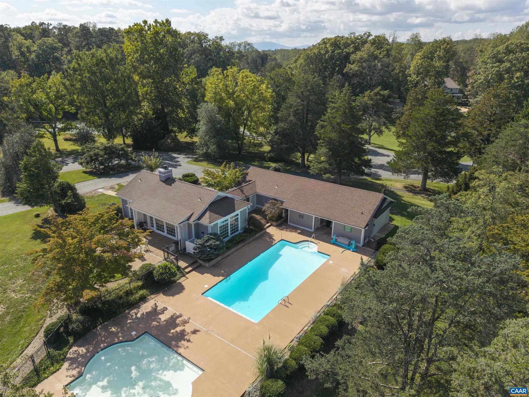 WALNUT HILLS - Residential