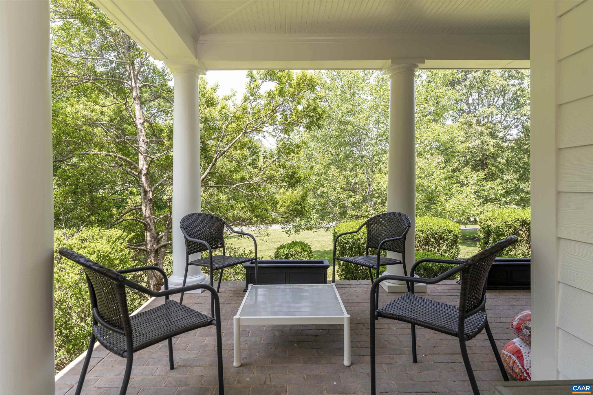 WALNUT HILLS - Residential