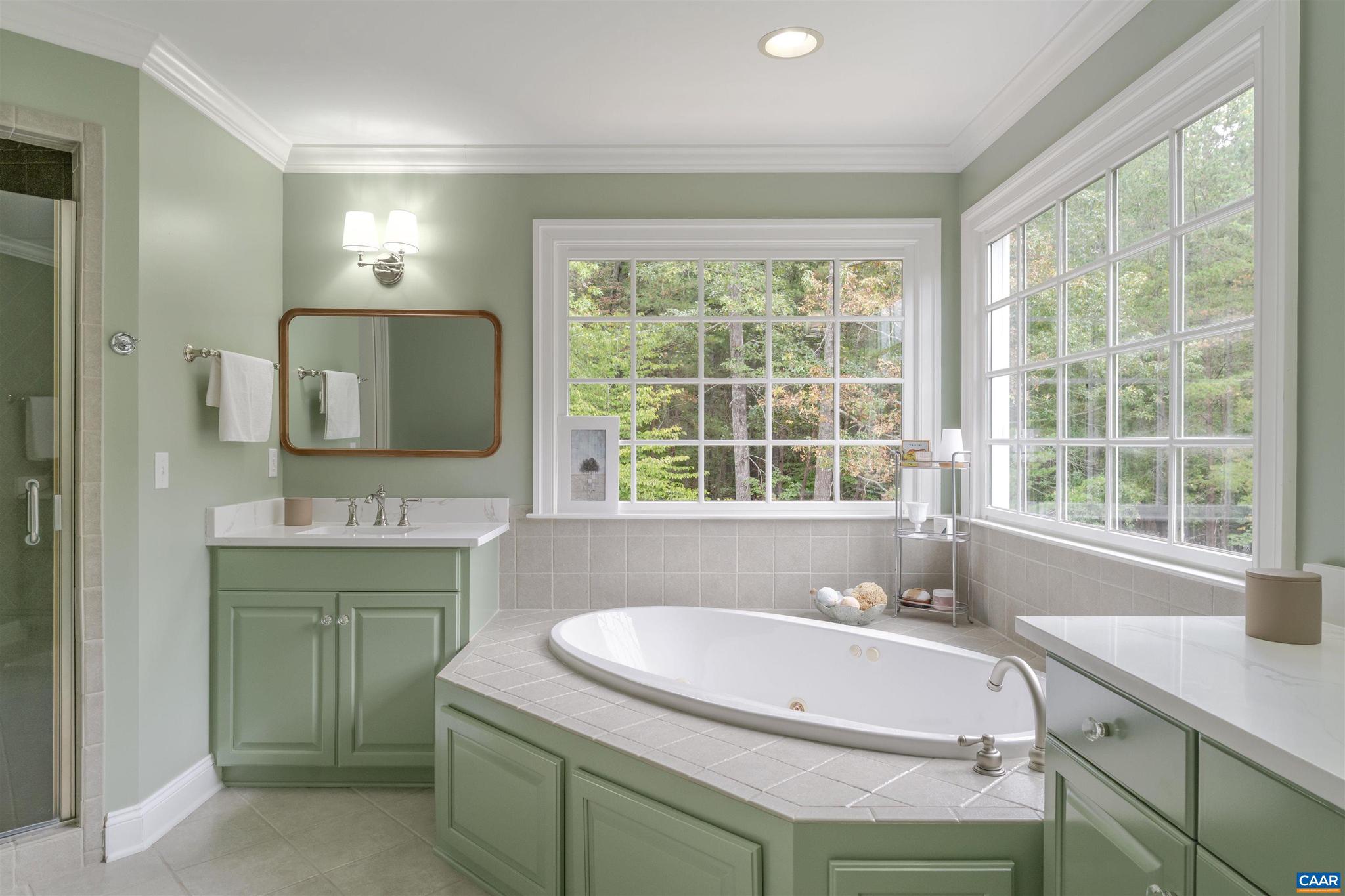 WALNUT HILLS - Residential