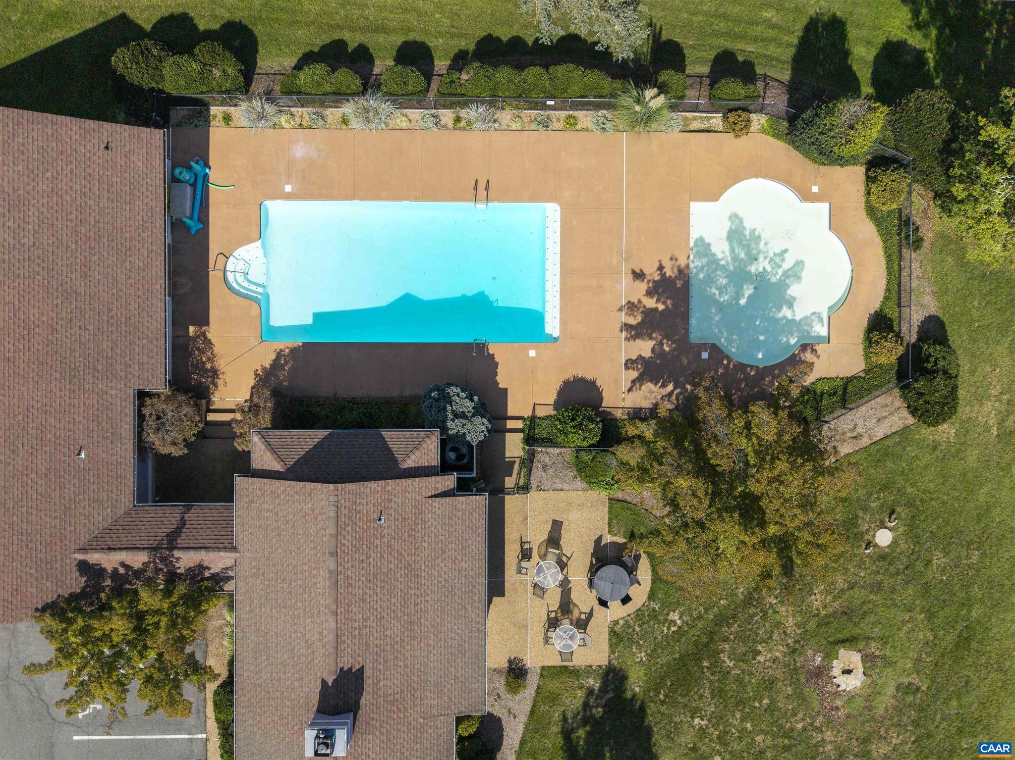 WALNUT HILLS - Residential