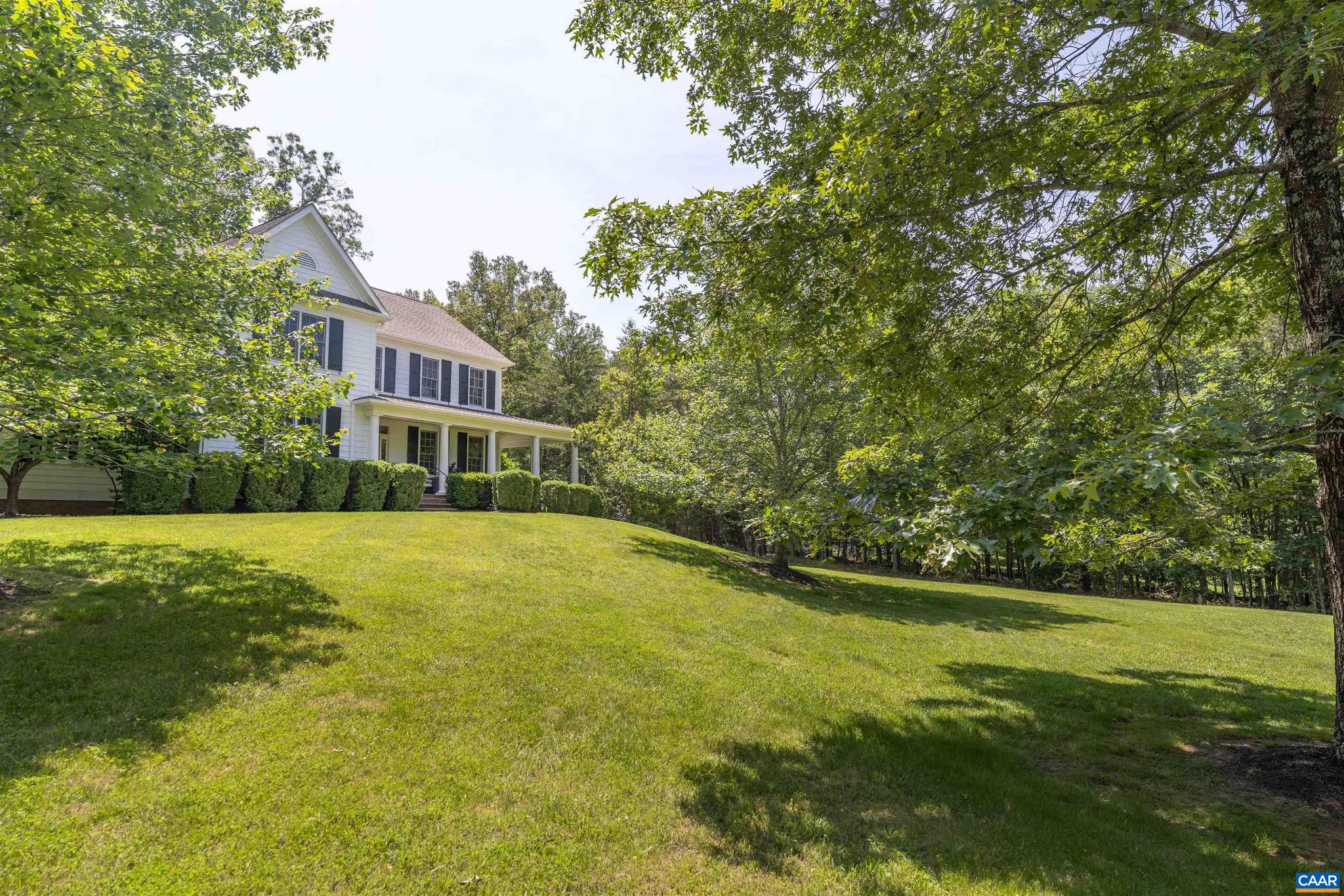 WALNUT HILLS - Residential