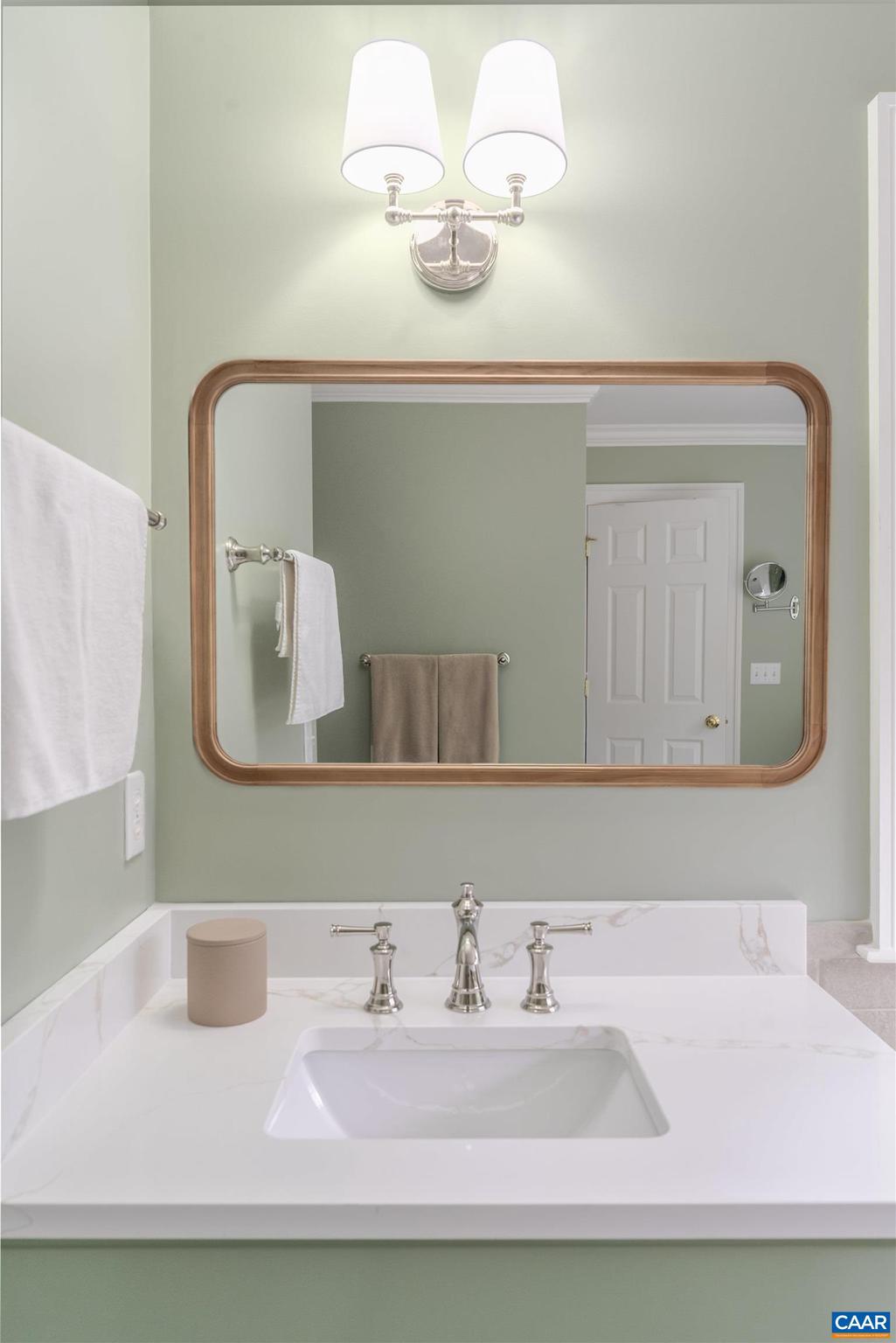 WALNUT HILLS - Residential