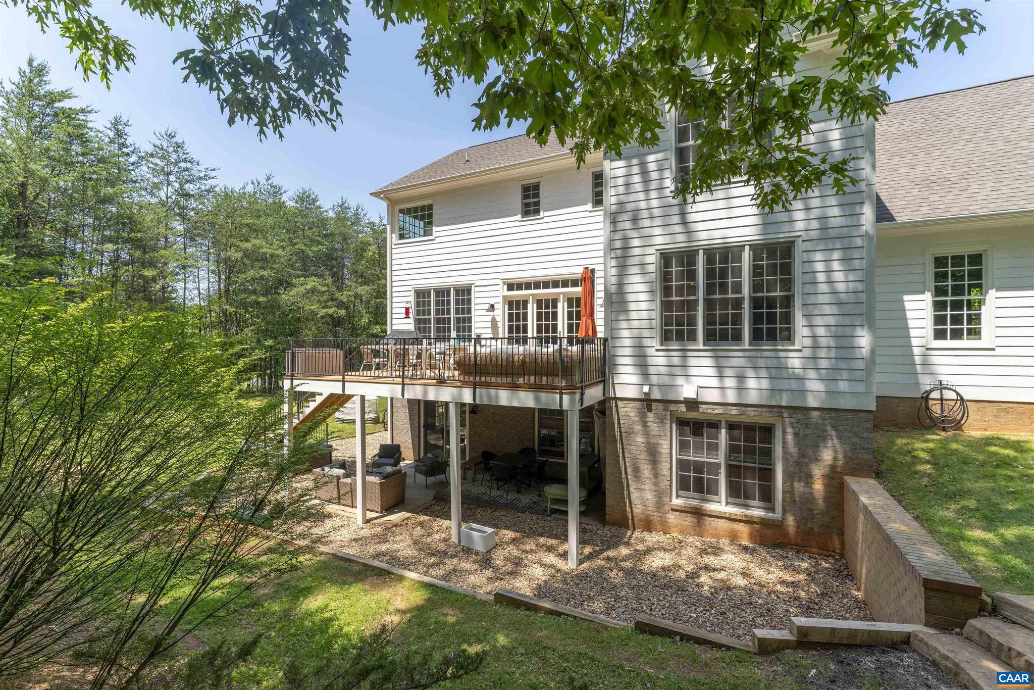 WALNUT HILLS - Residential