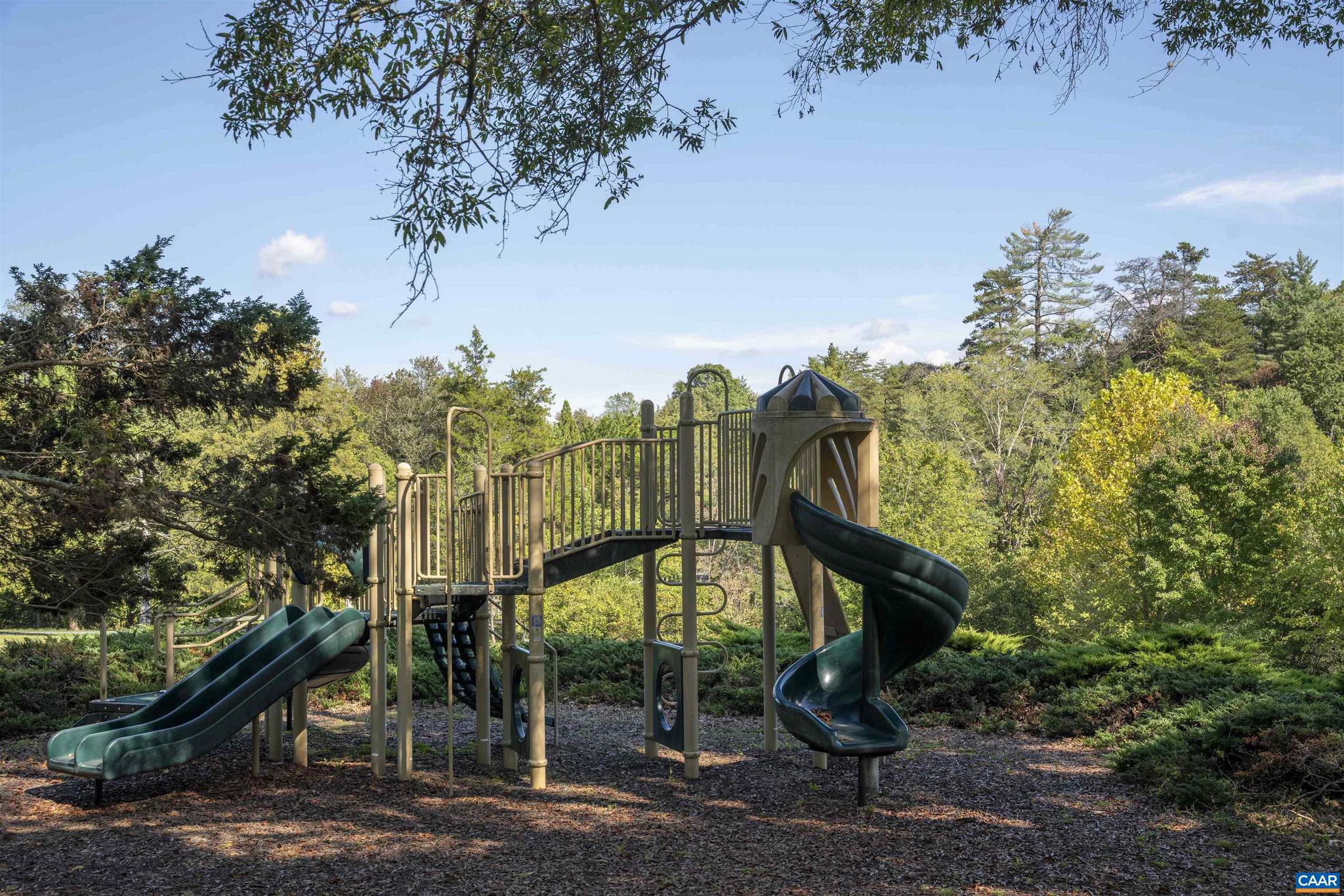 WALNUT HILLS - Residential