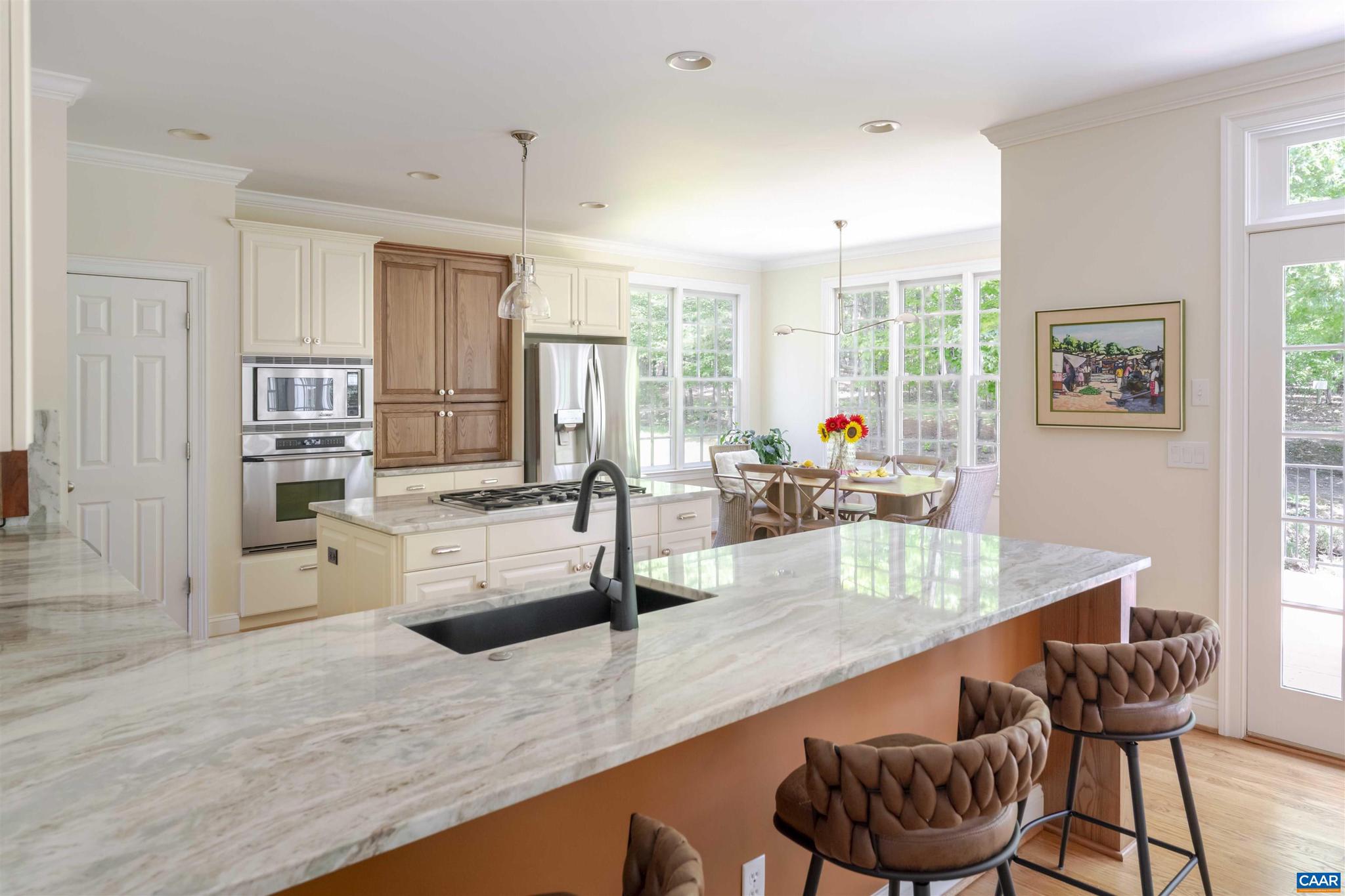 WALNUT HILLS - Residential