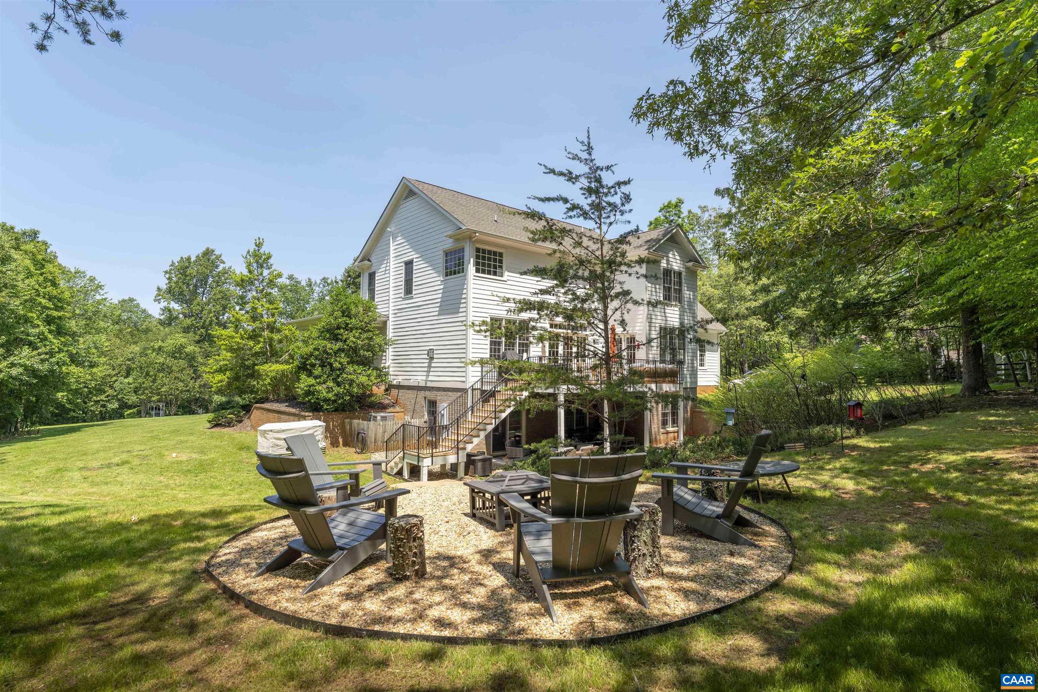 WALNUT HILLS - Residential