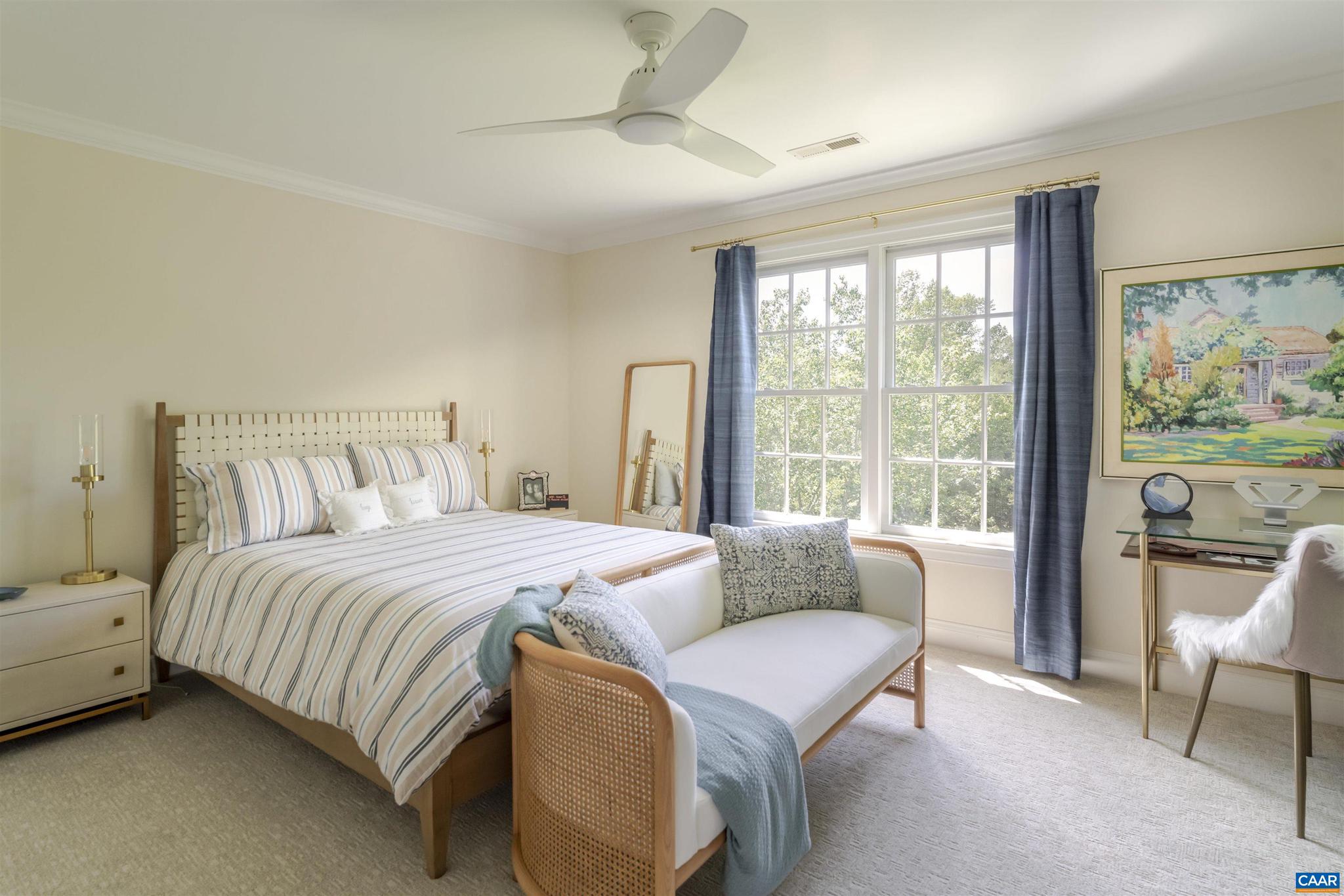 WALNUT HILLS - Residential