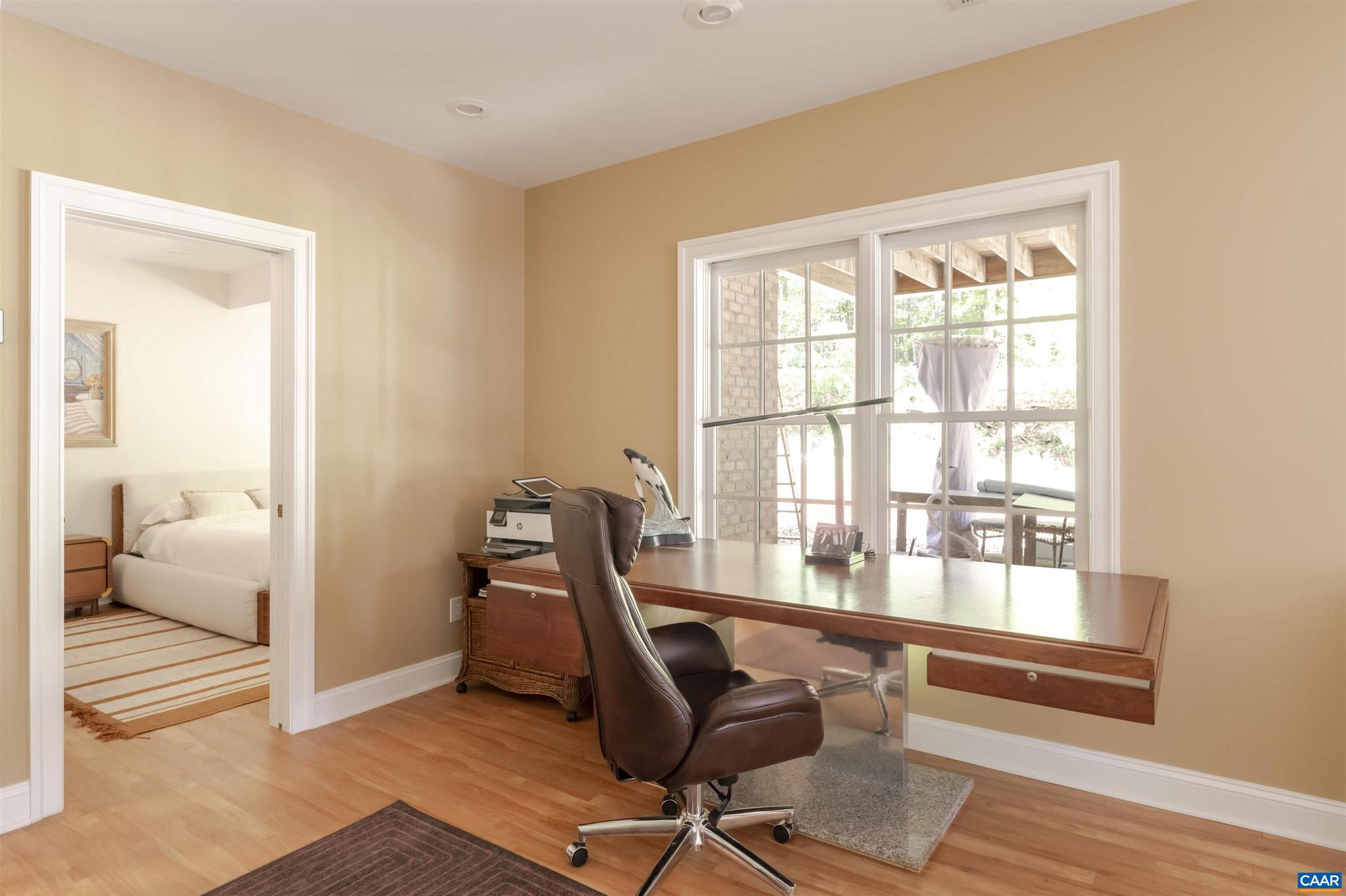 WALNUT HILLS - Residential