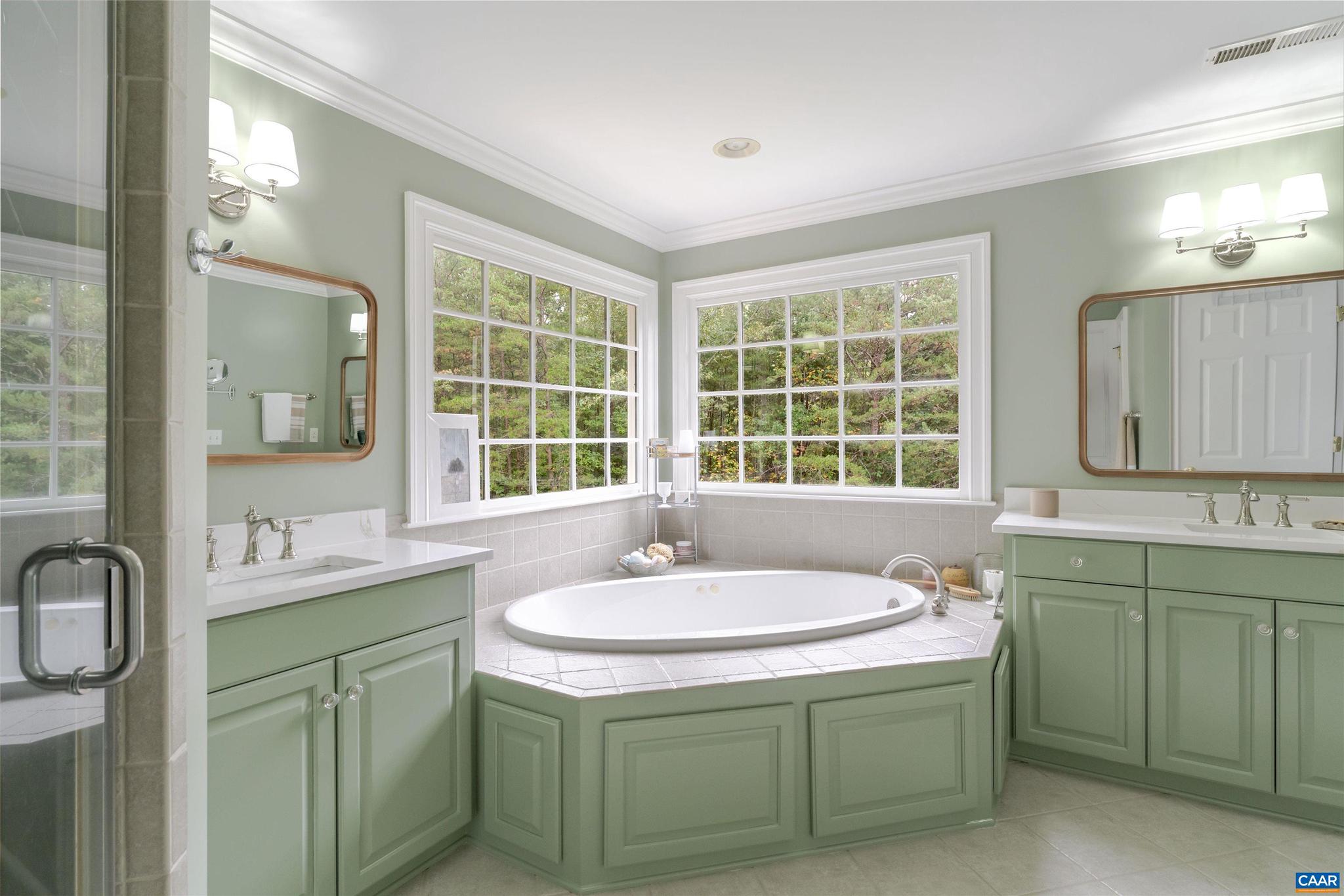 WALNUT HILLS - Residential