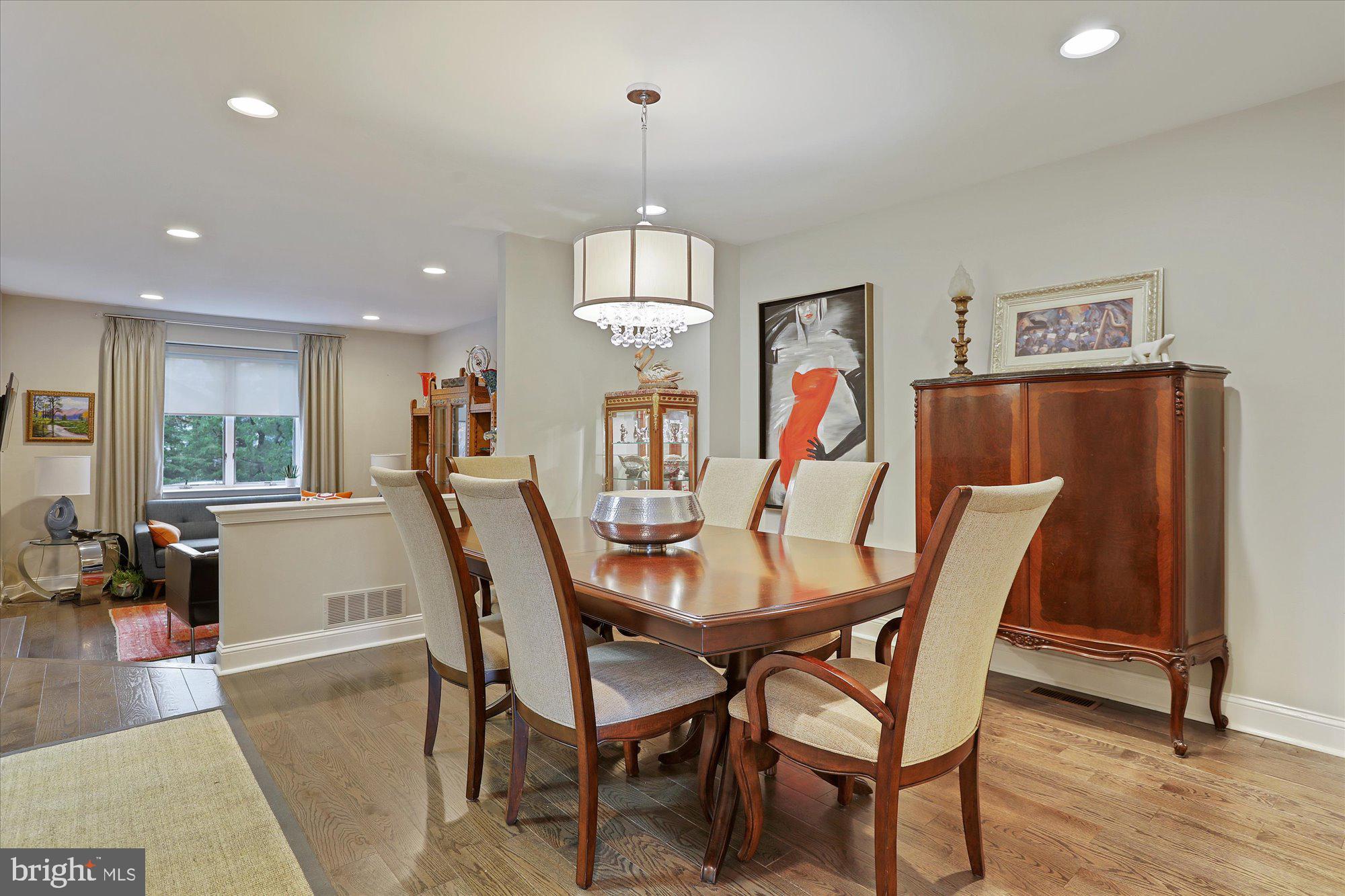 INGHAM MEWS - Residential Lease