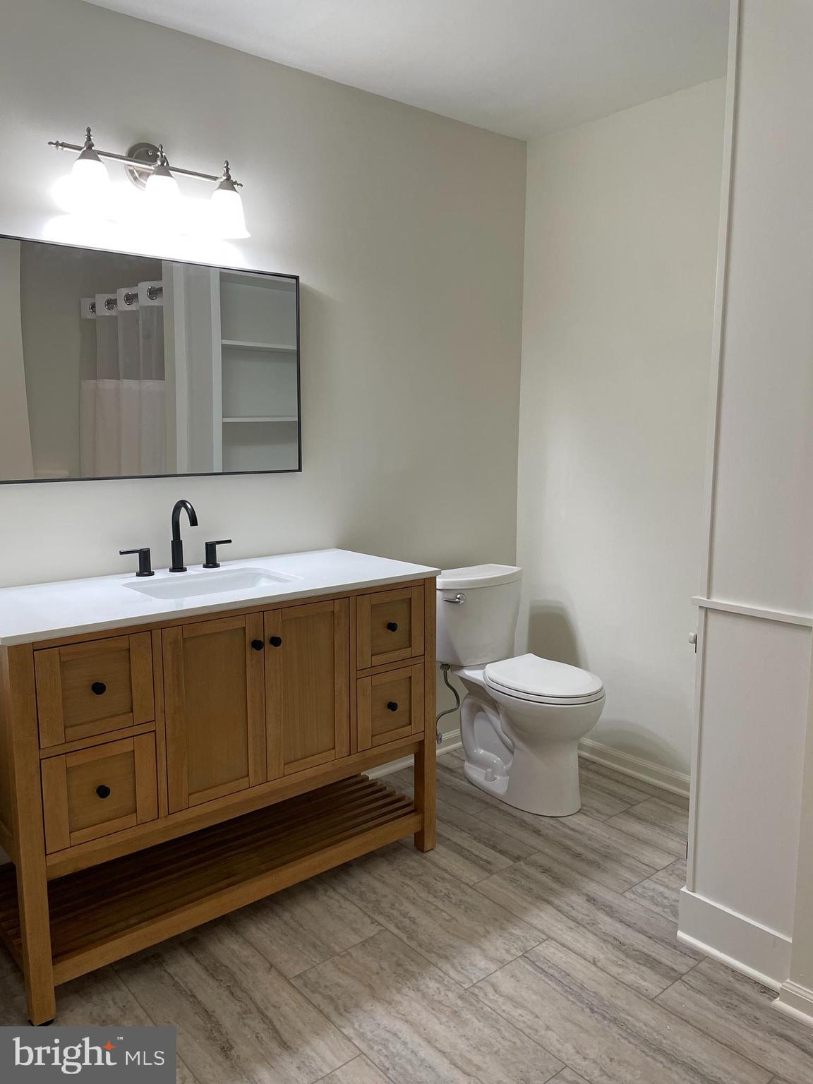 INGHAM MEWS - Residential Lease