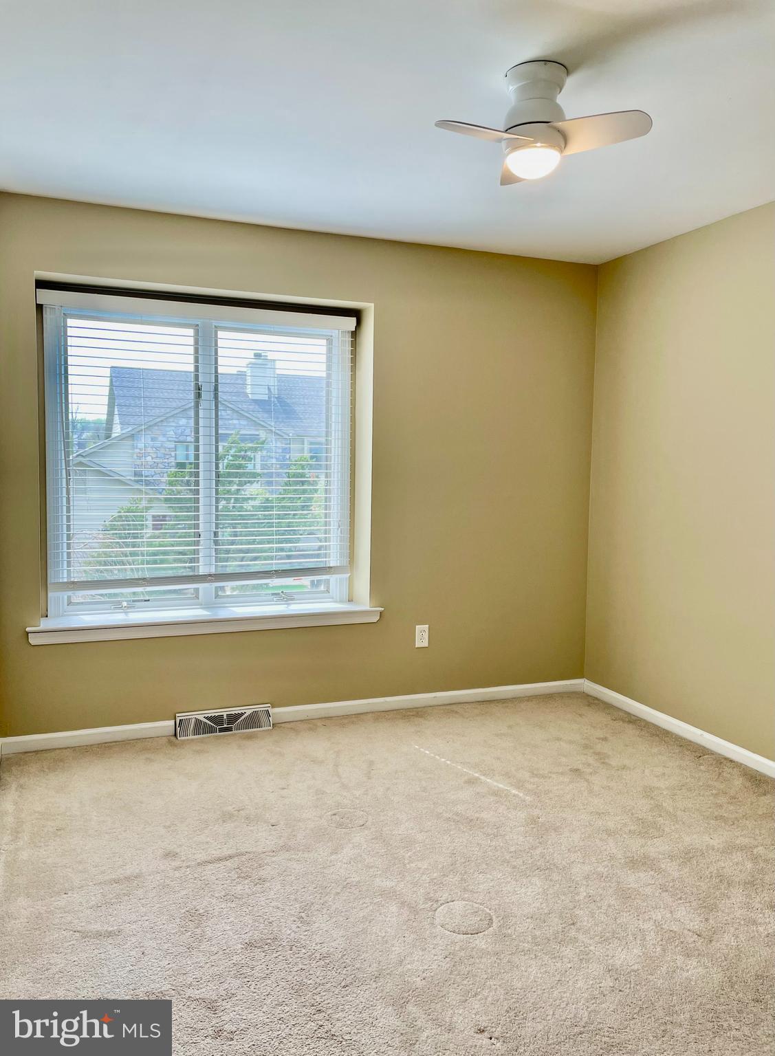 INGHAM MEWS - Residential Lease