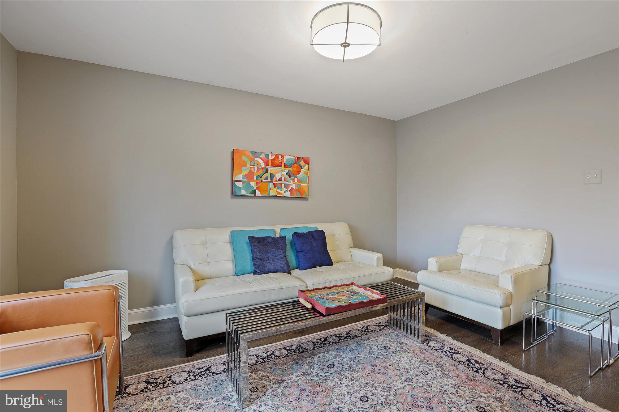 INGHAM MEWS - Residential Lease