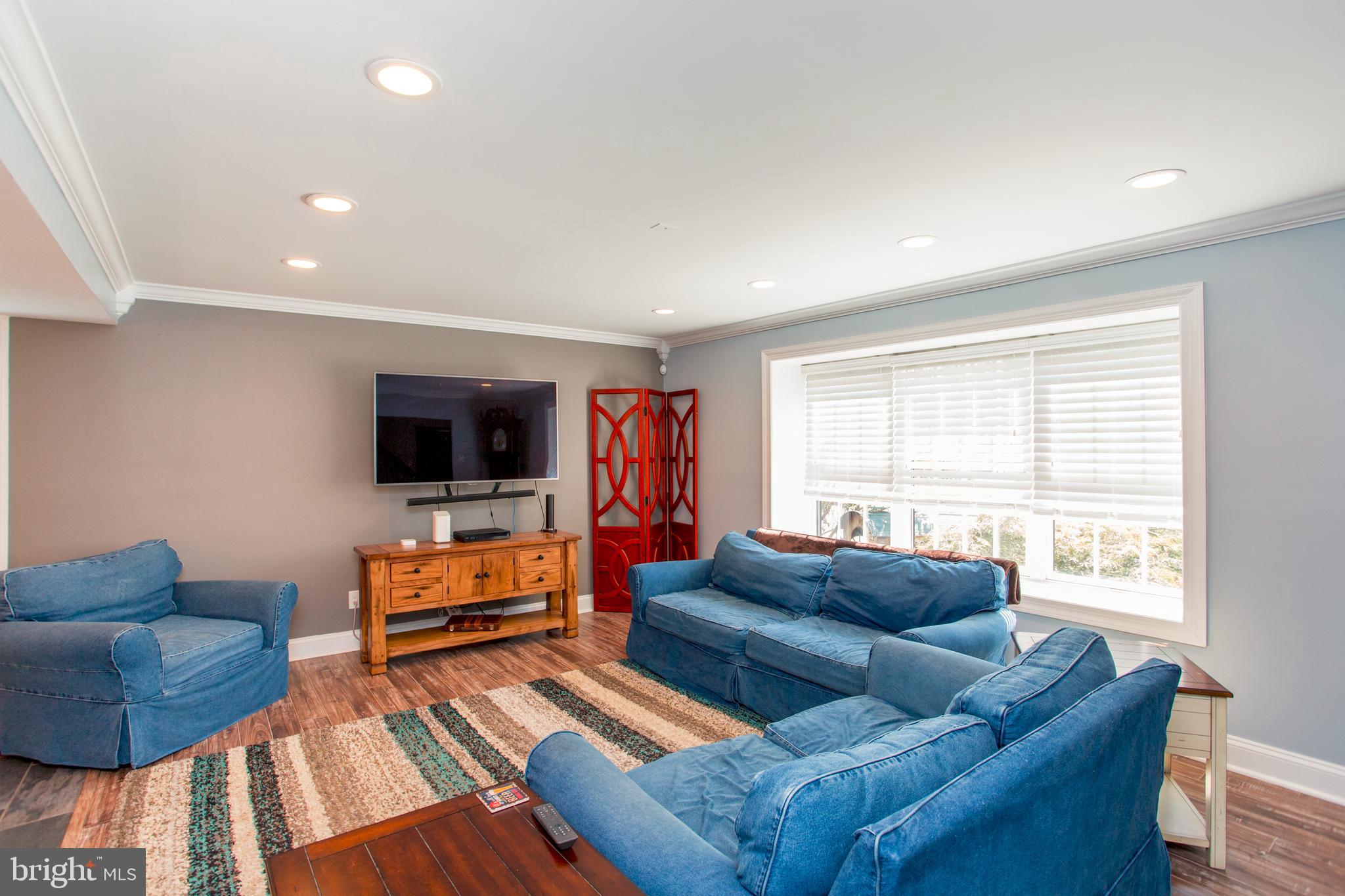 WHITEBRIAR - Residential