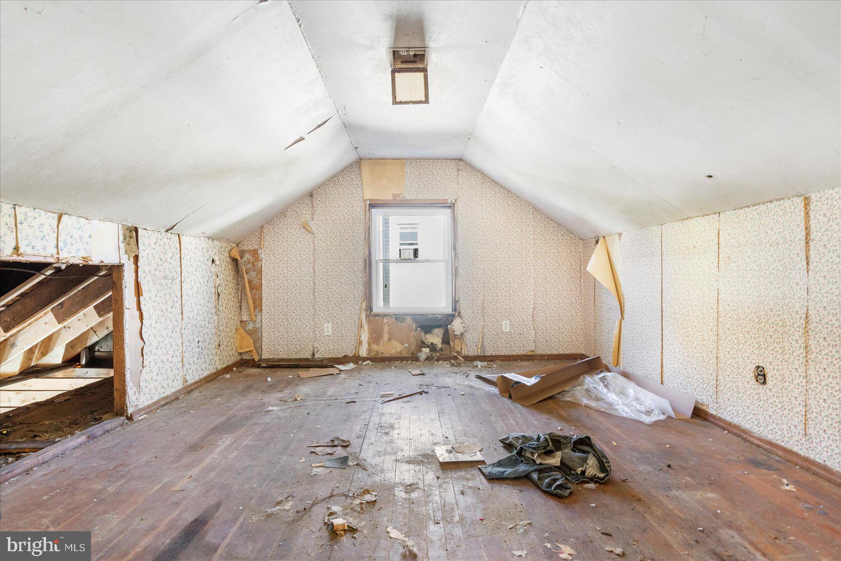 GWYNN OAK SUMMIT - Residential